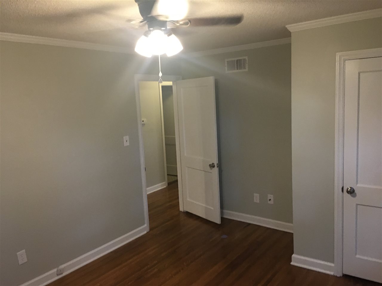 1185 Perkins Ter Property Photo 11