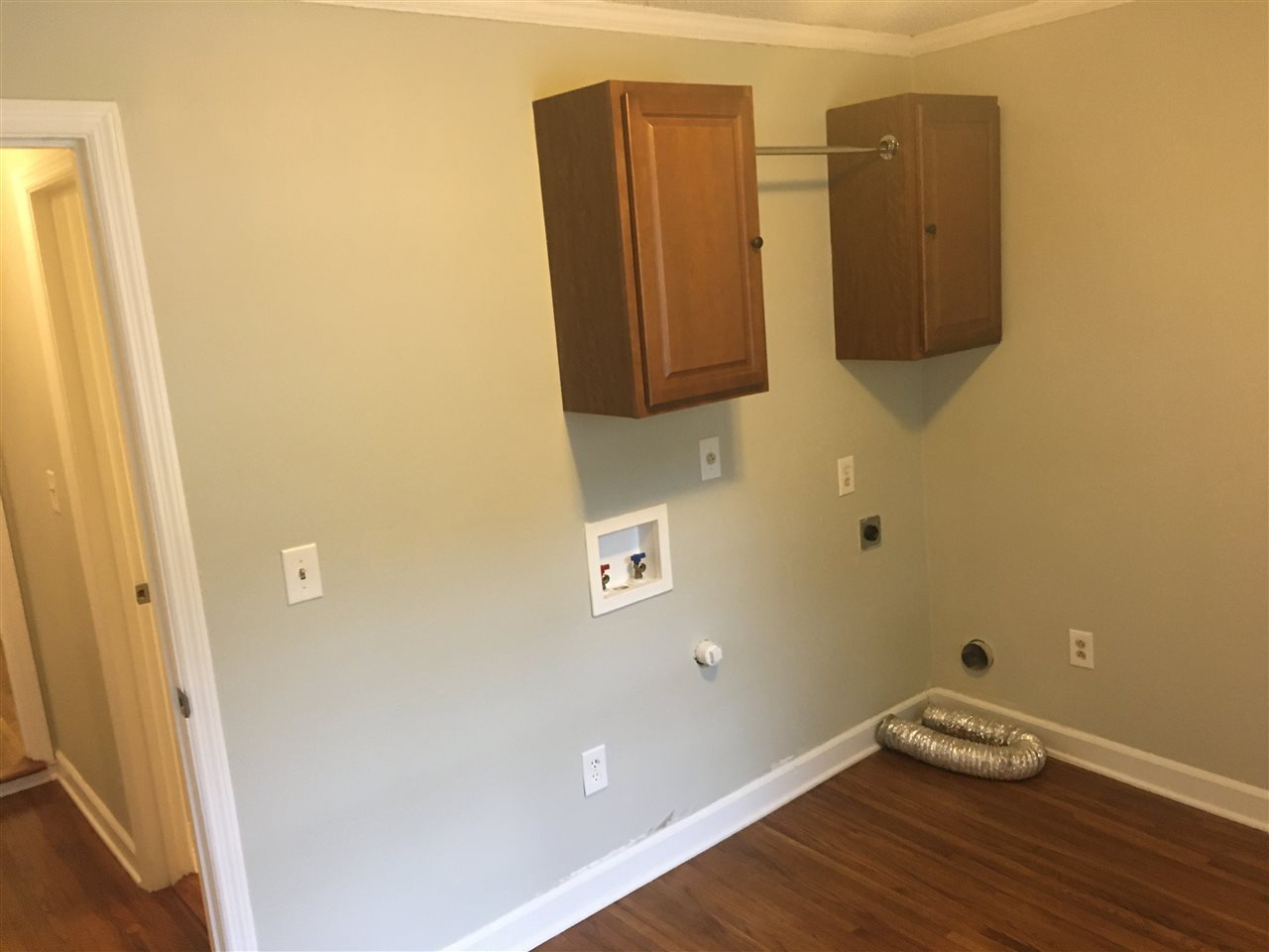 1185 Perkins Ter Property Photo 12