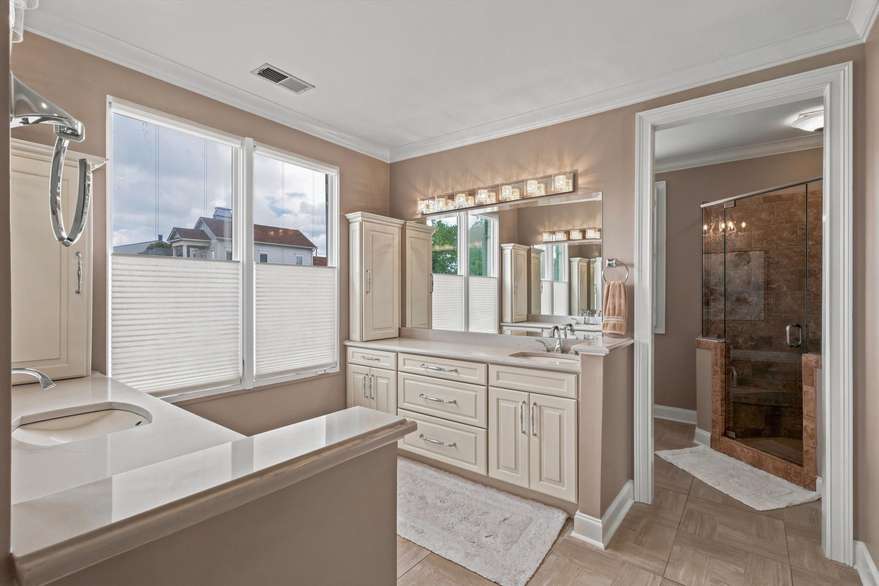 1011 Island Park Dr Property Photo 21