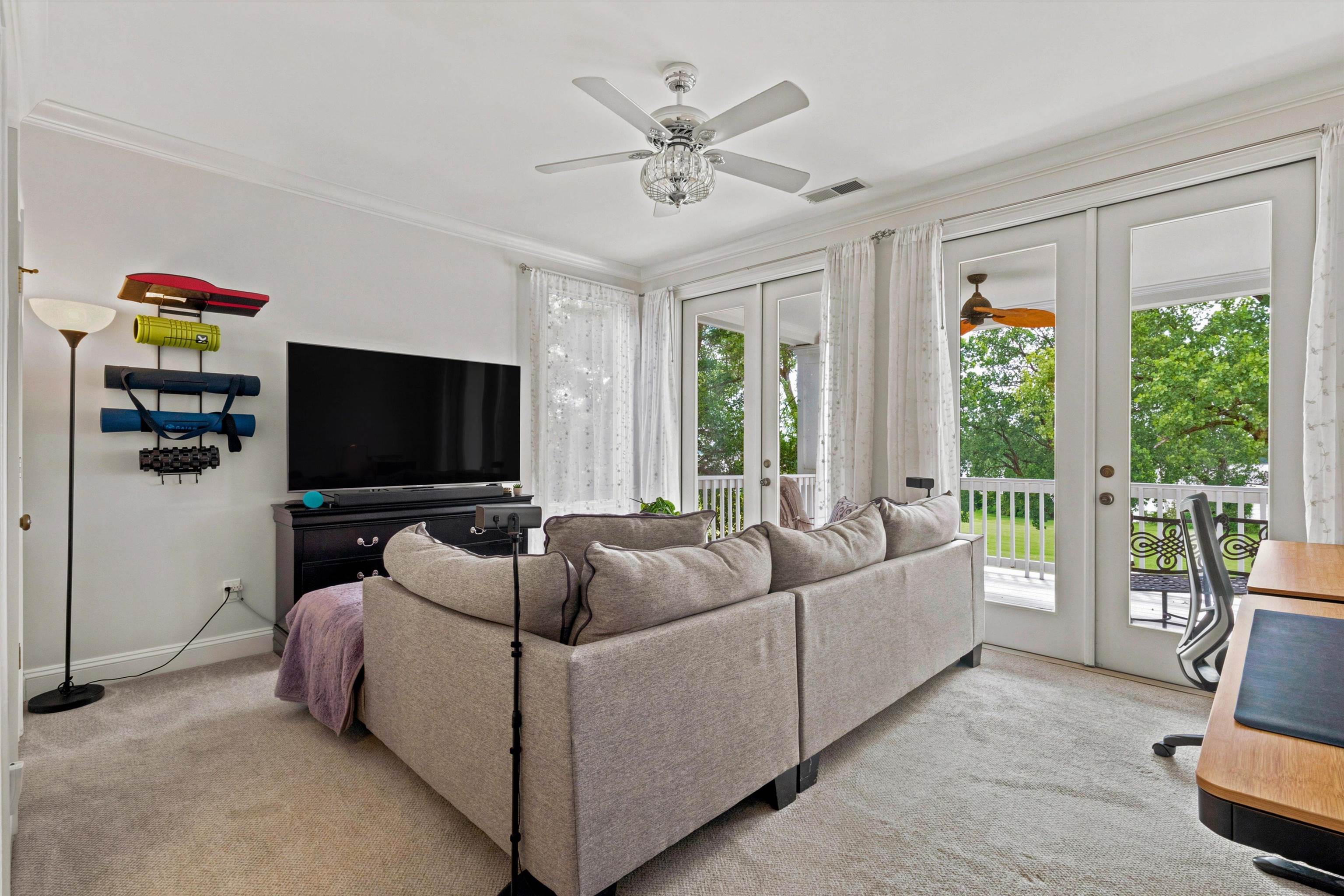 1011 Island Park Dr Property Photo 25