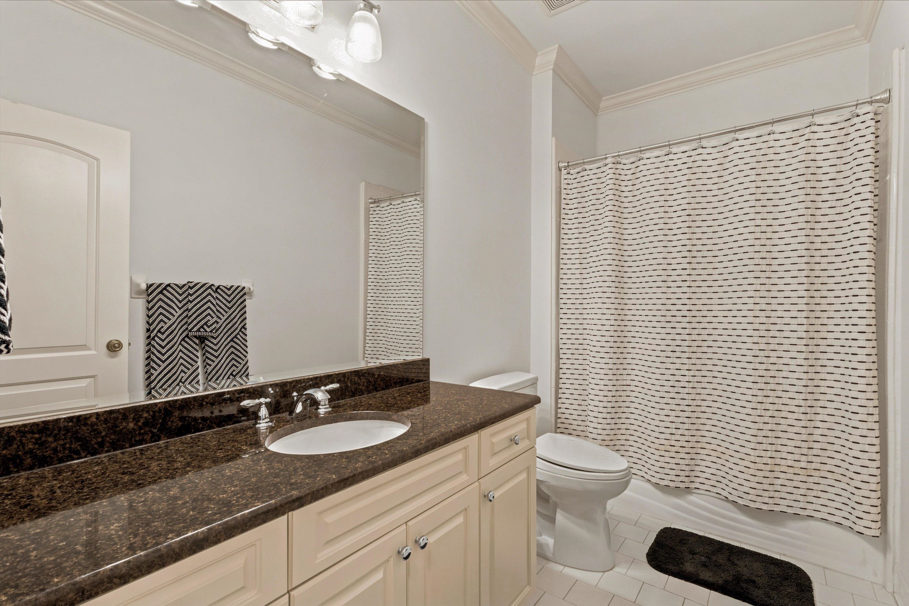 1011 Island Park Dr Property Photo 27