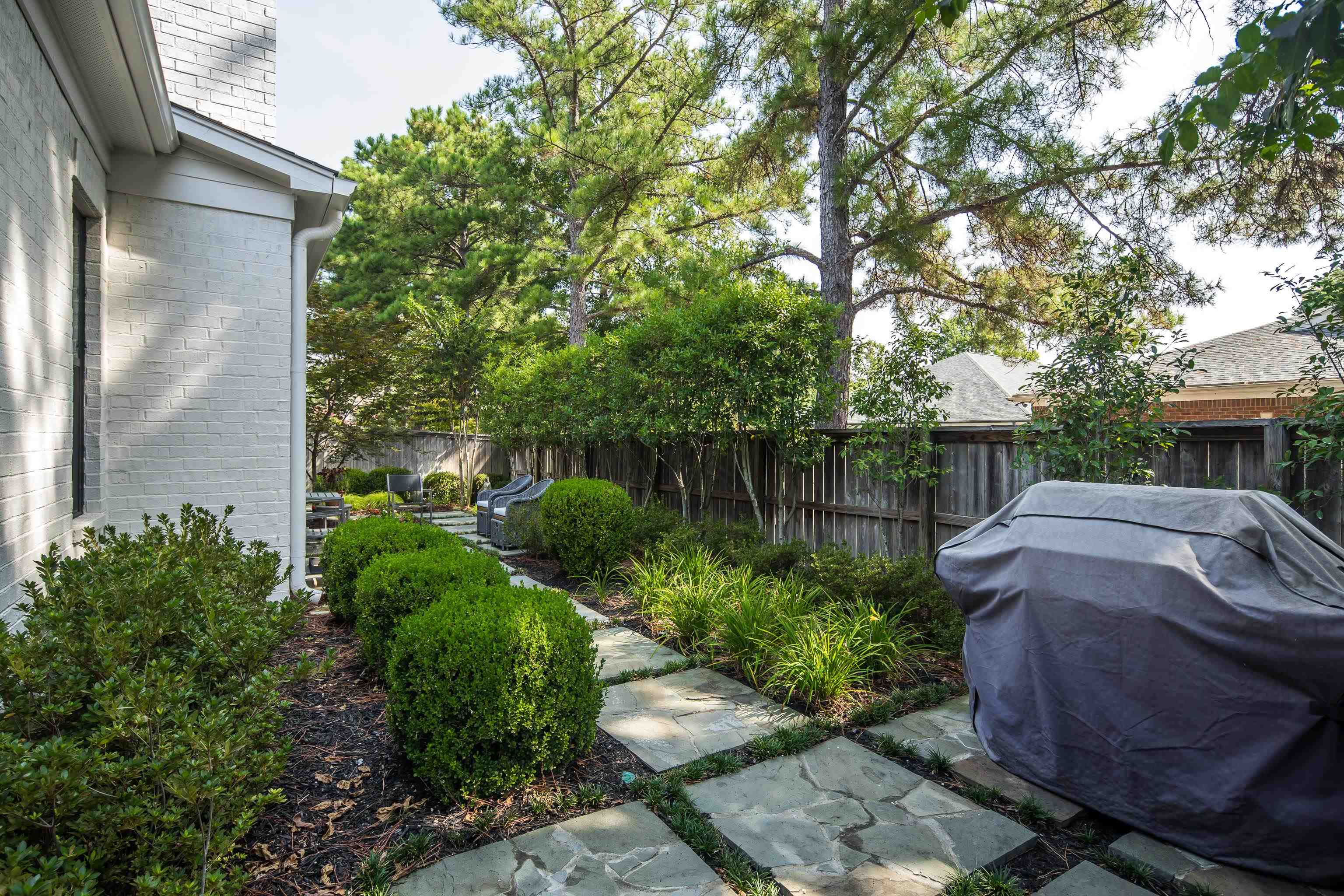 208 Chadwick Woods Ln Property Photo 37