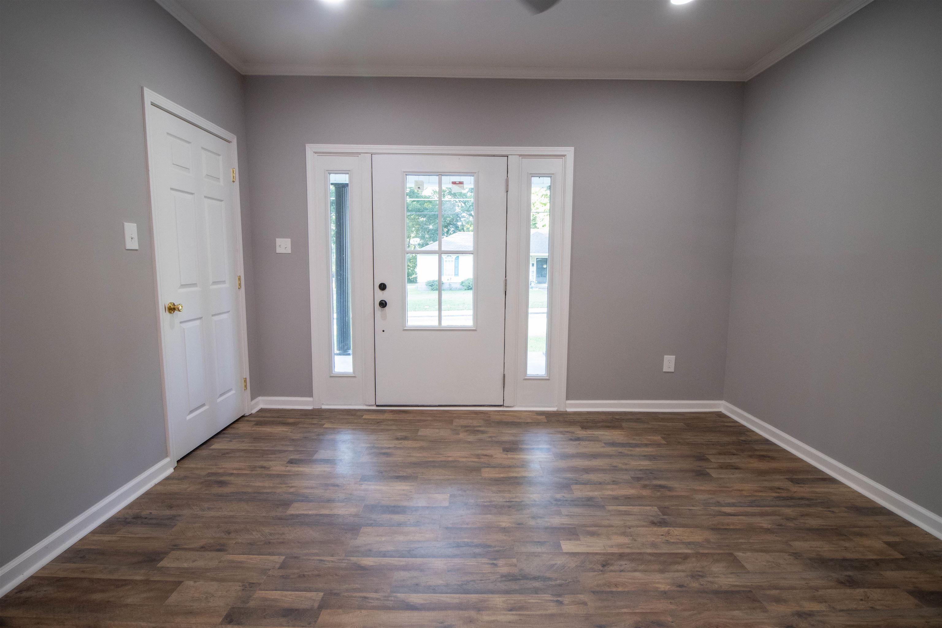 174 Tucker Ave Property Photo 5