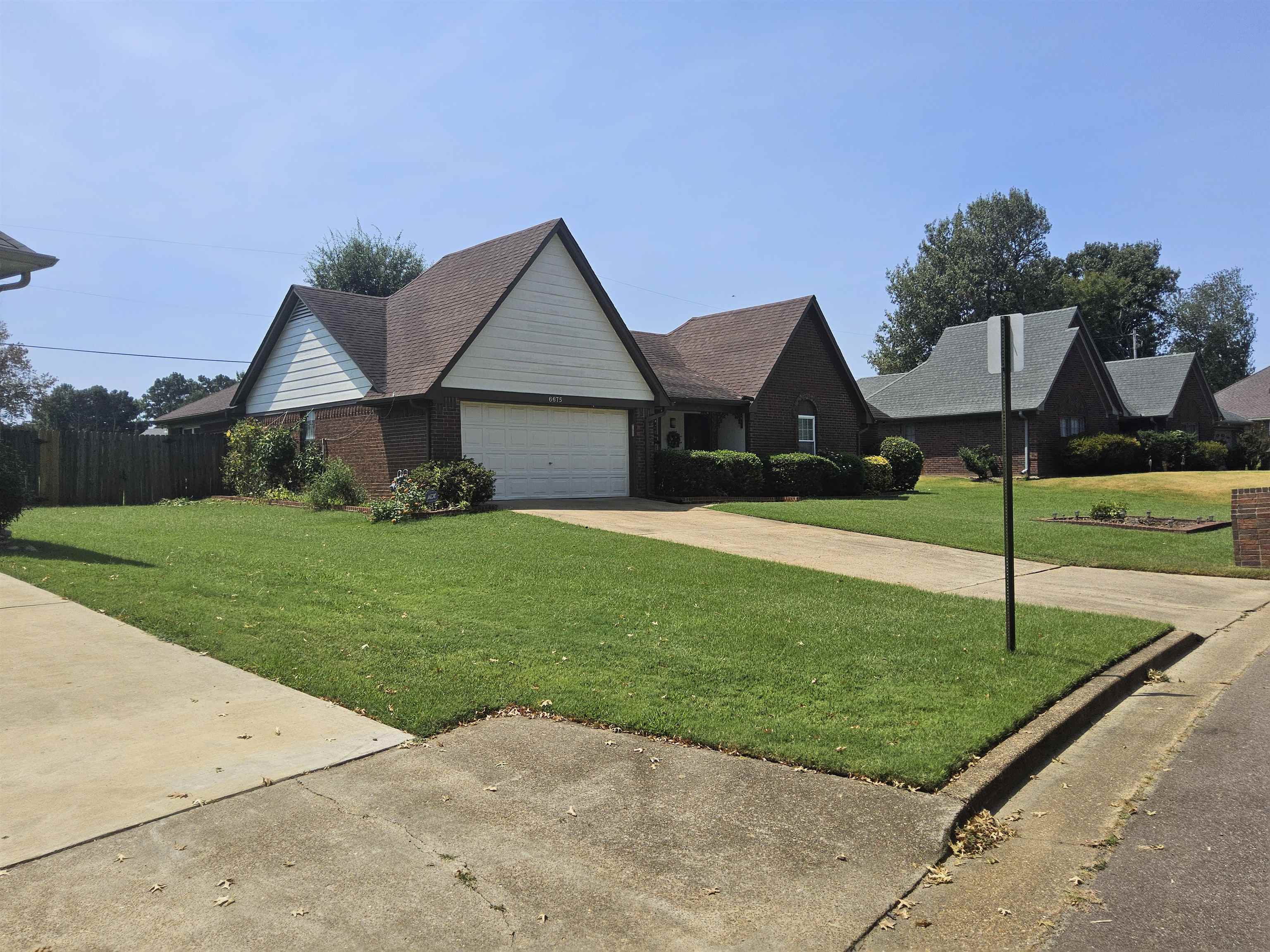 6675 WALTER FOREST CV Property Photo 1