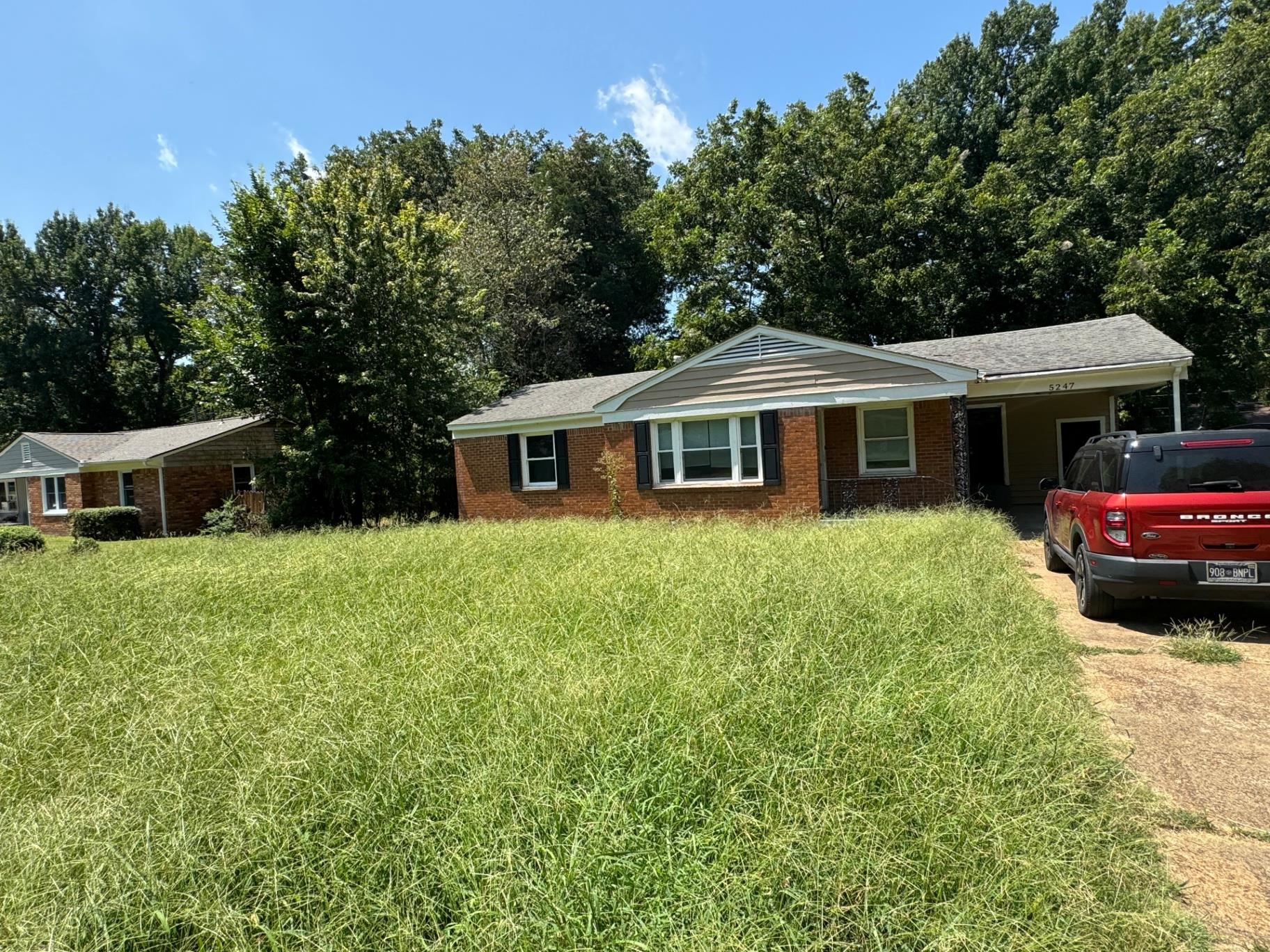 5247 Loch Lomond Rd Property Photo 1