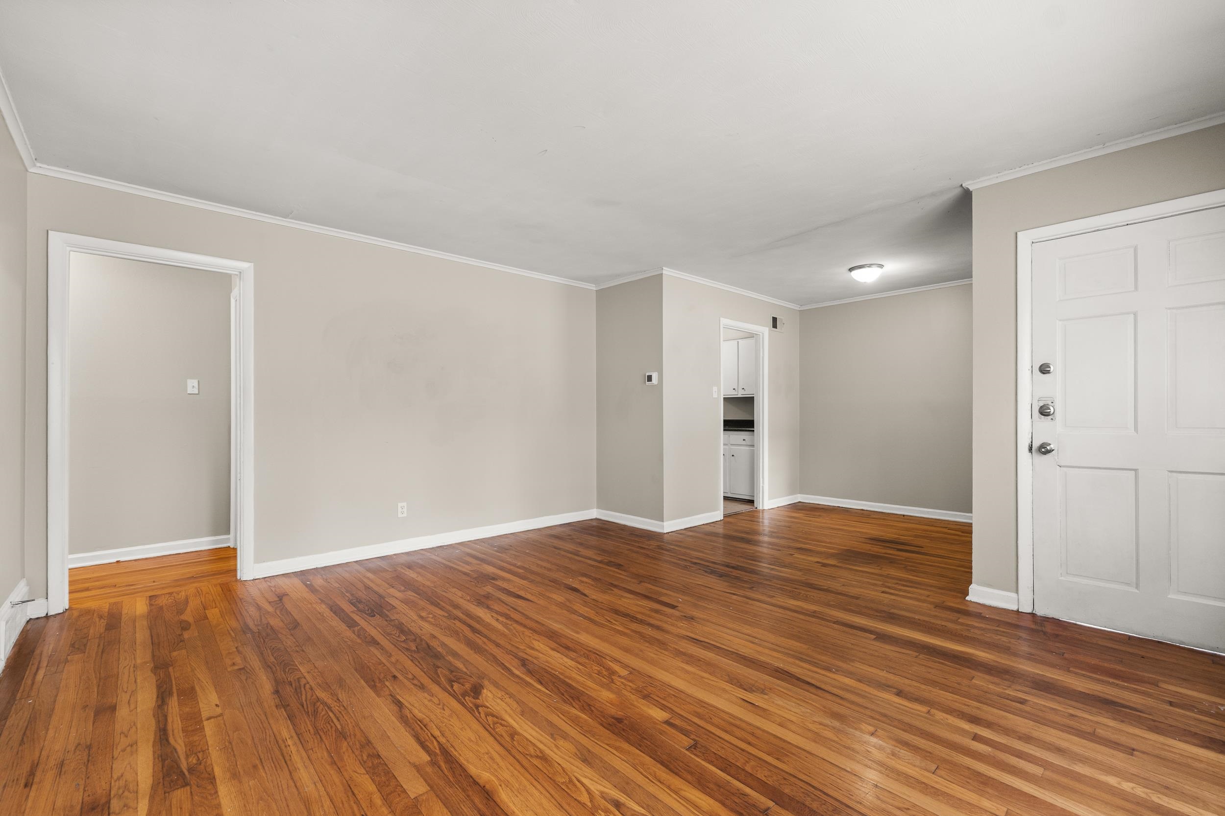 5247 Loch Lomond Rd Property Photo 3