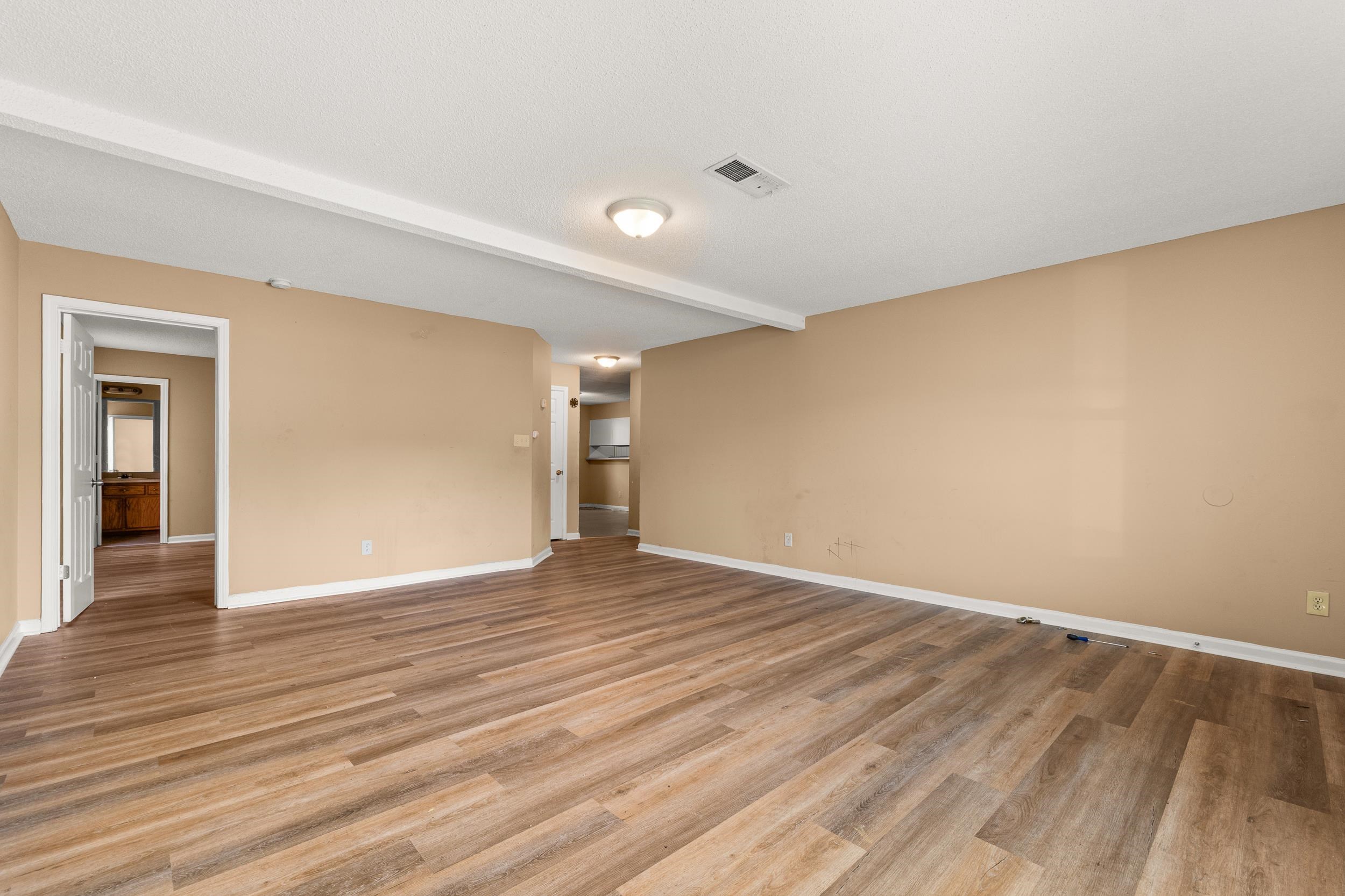 3954 Chelsea Hill Dr Property Photo 10
