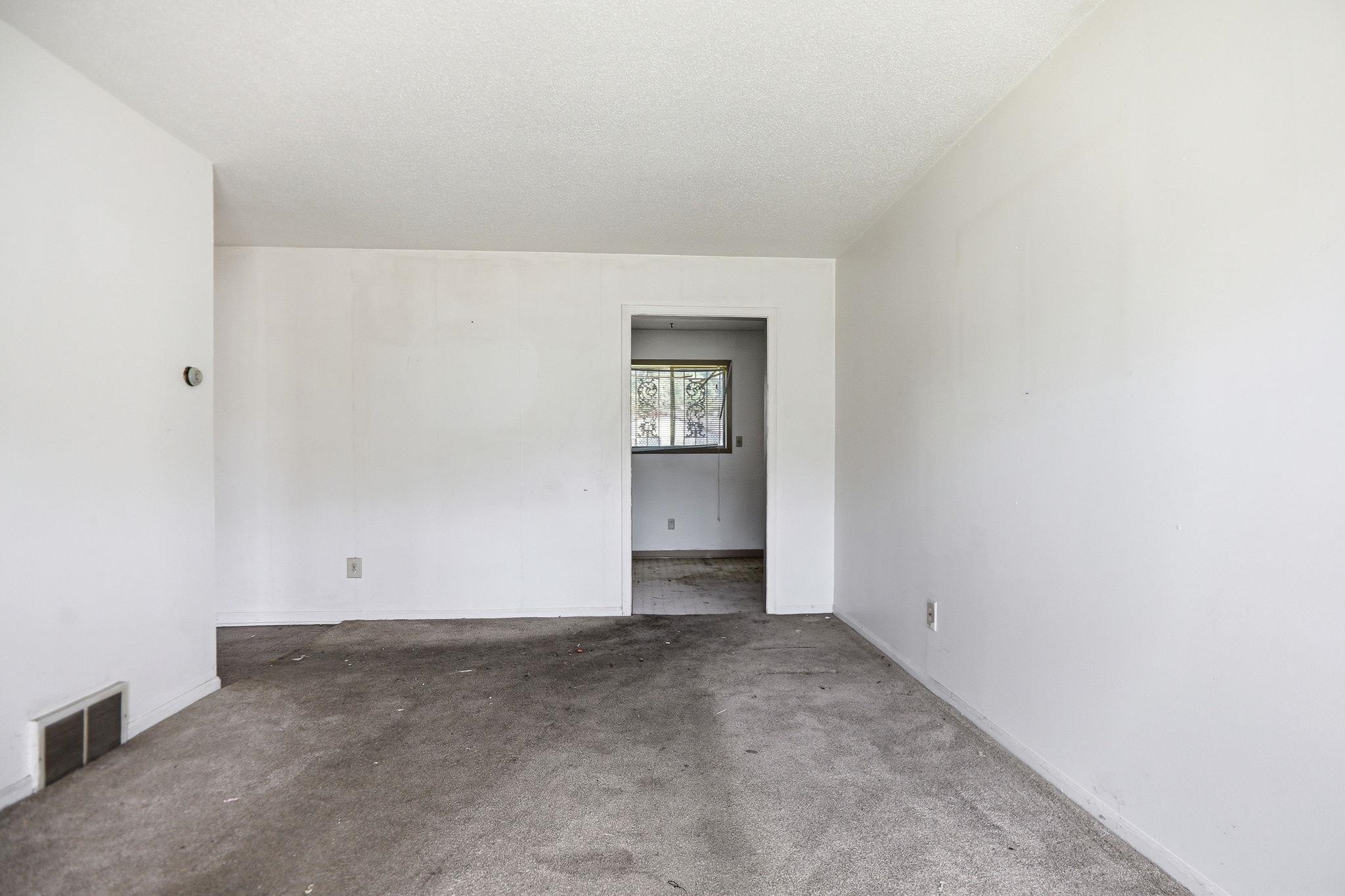 3608 Russelwood Dr Property Photo 3