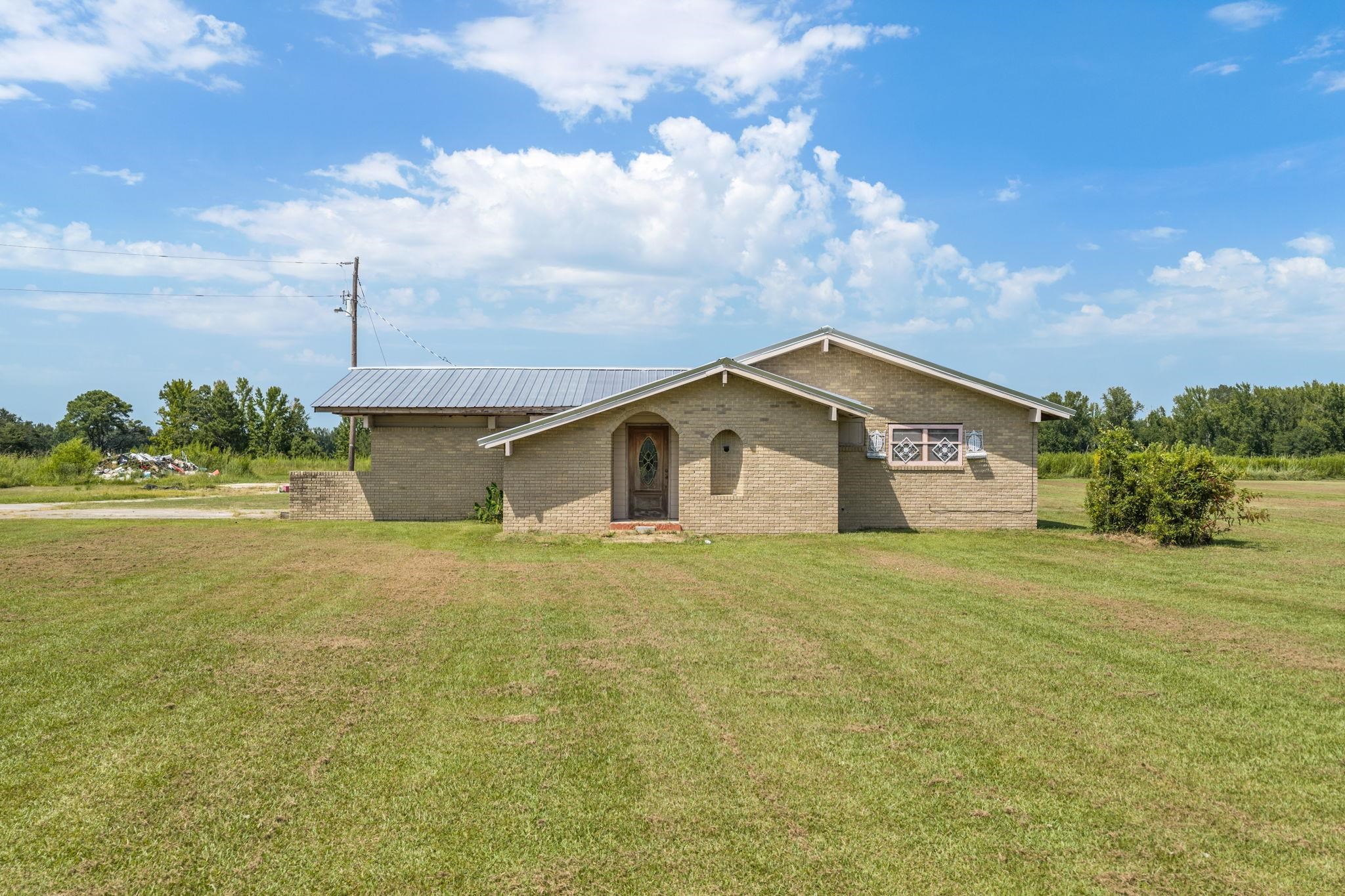 60116 Seminole Rd Property Photo 1