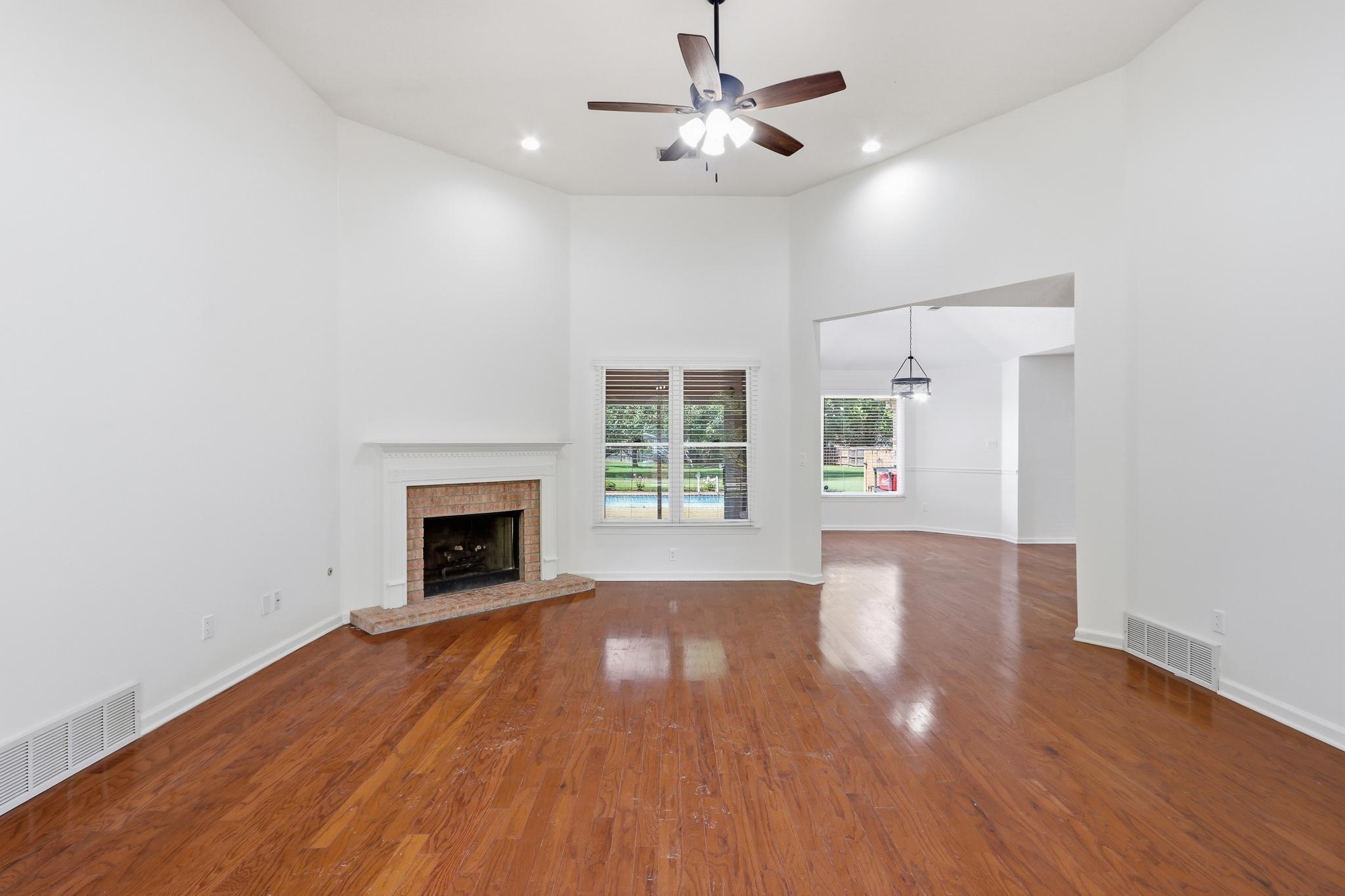 1325 River Pine Dr Property Photo 7