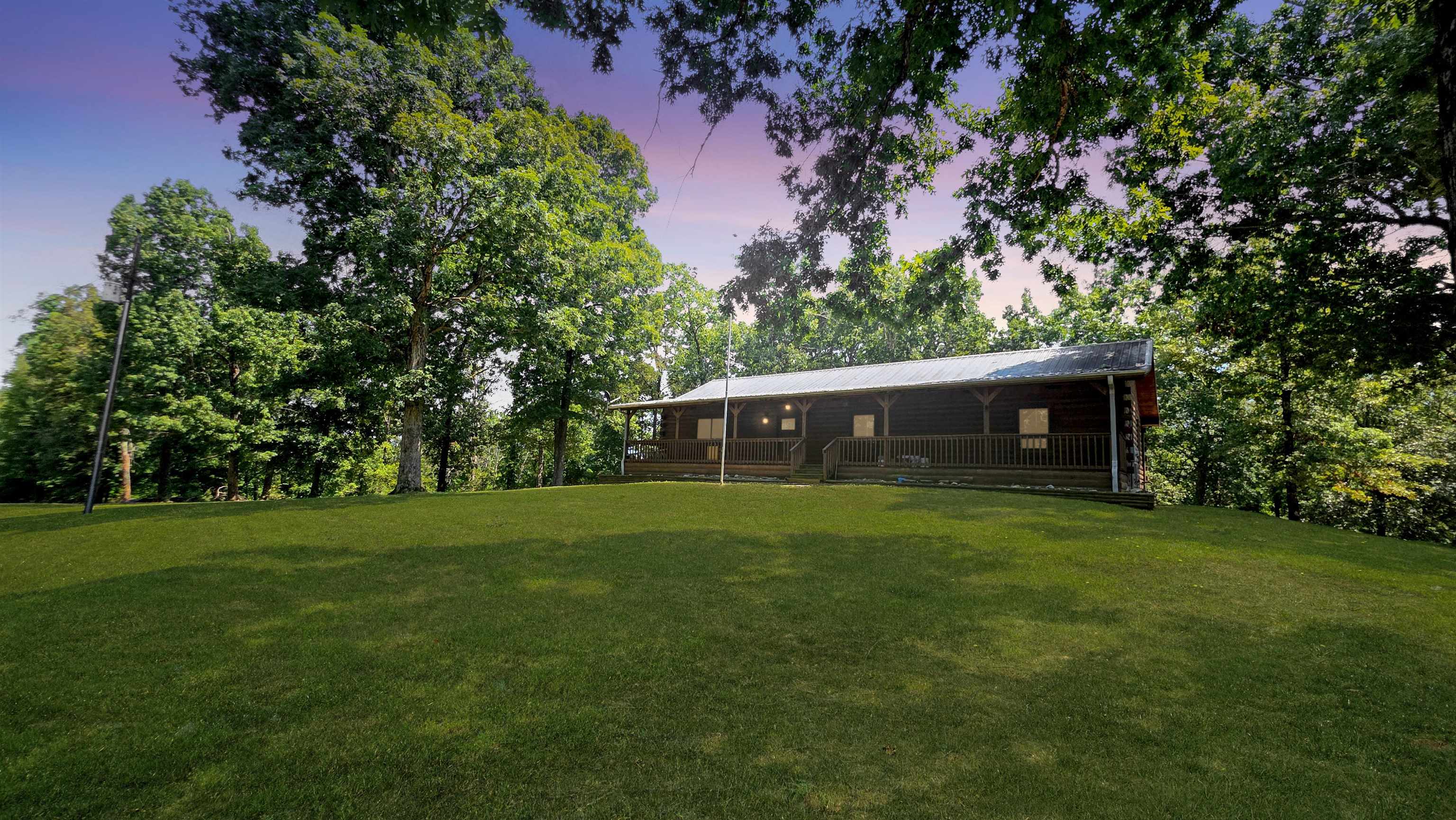 160 Poplar Dr Property Photo 1