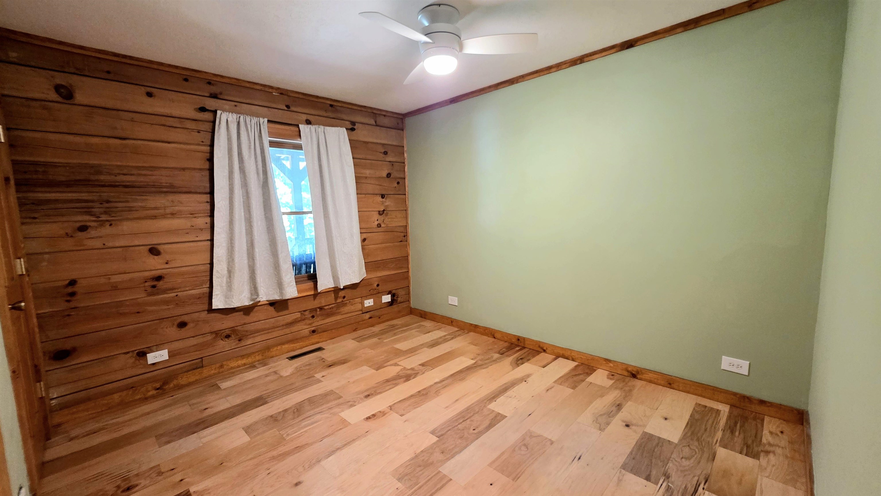 160 Poplar Dr Property Photo 10