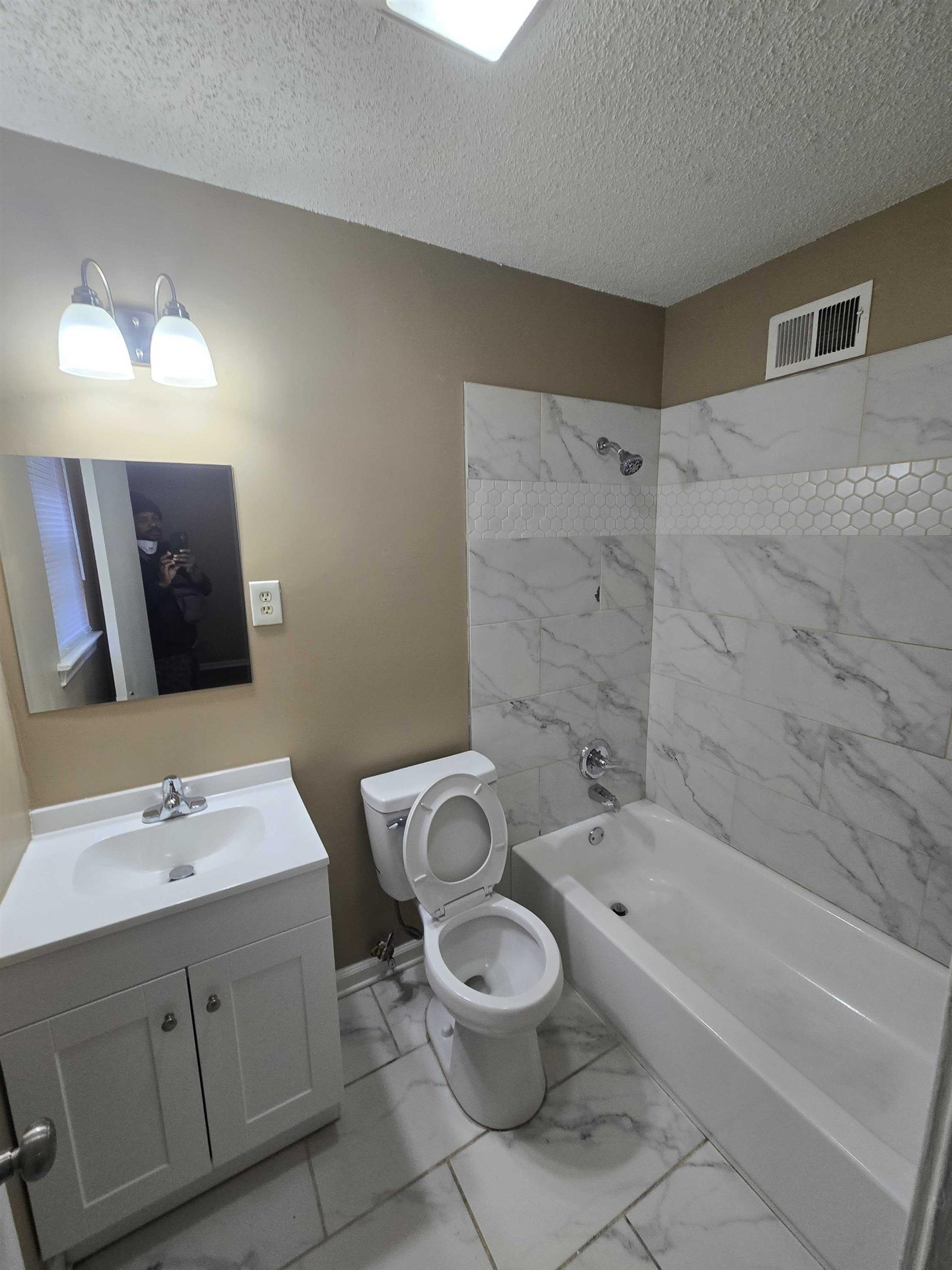 4511 Sumners Wells Rd Property Photo 2