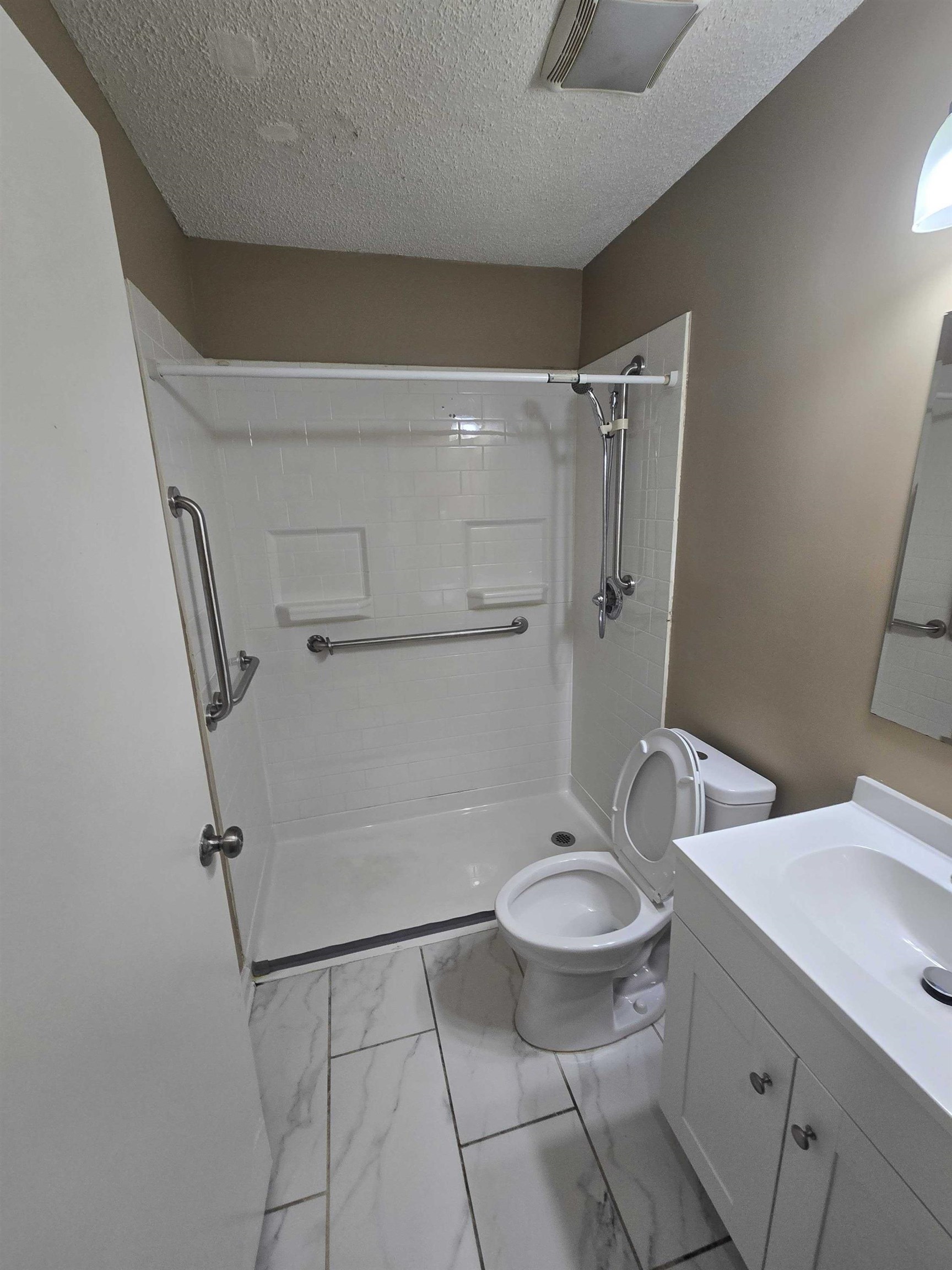 4511 Sumners Wells Rd Property Photo 5