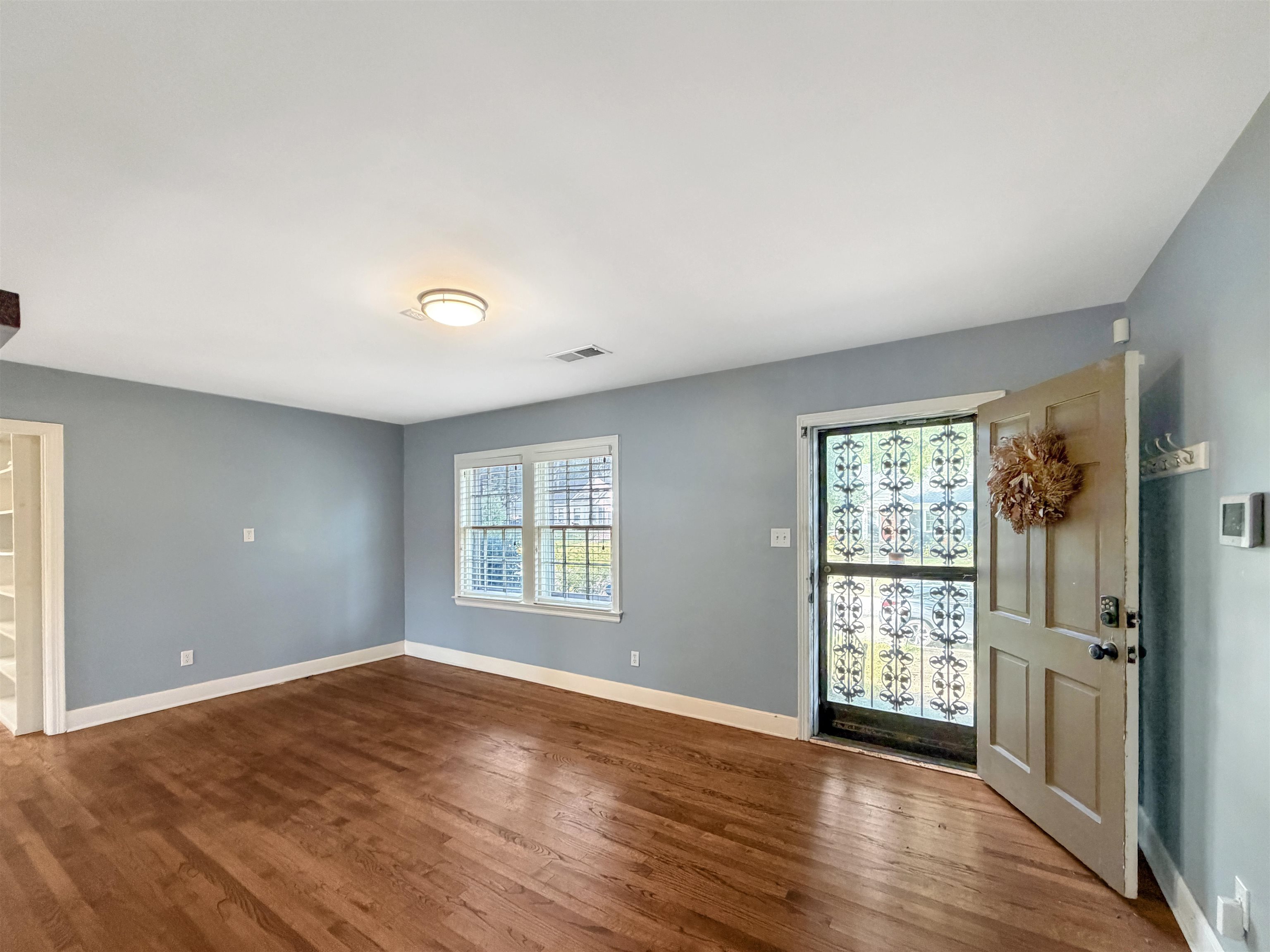 2790 Union Ave Property Photo 5