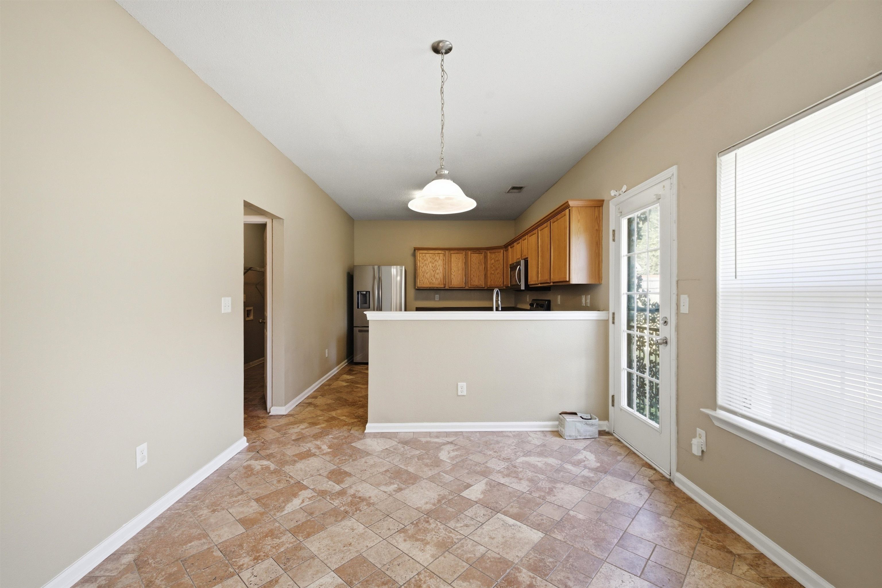 858 Crossfield Cv Property Photo 10