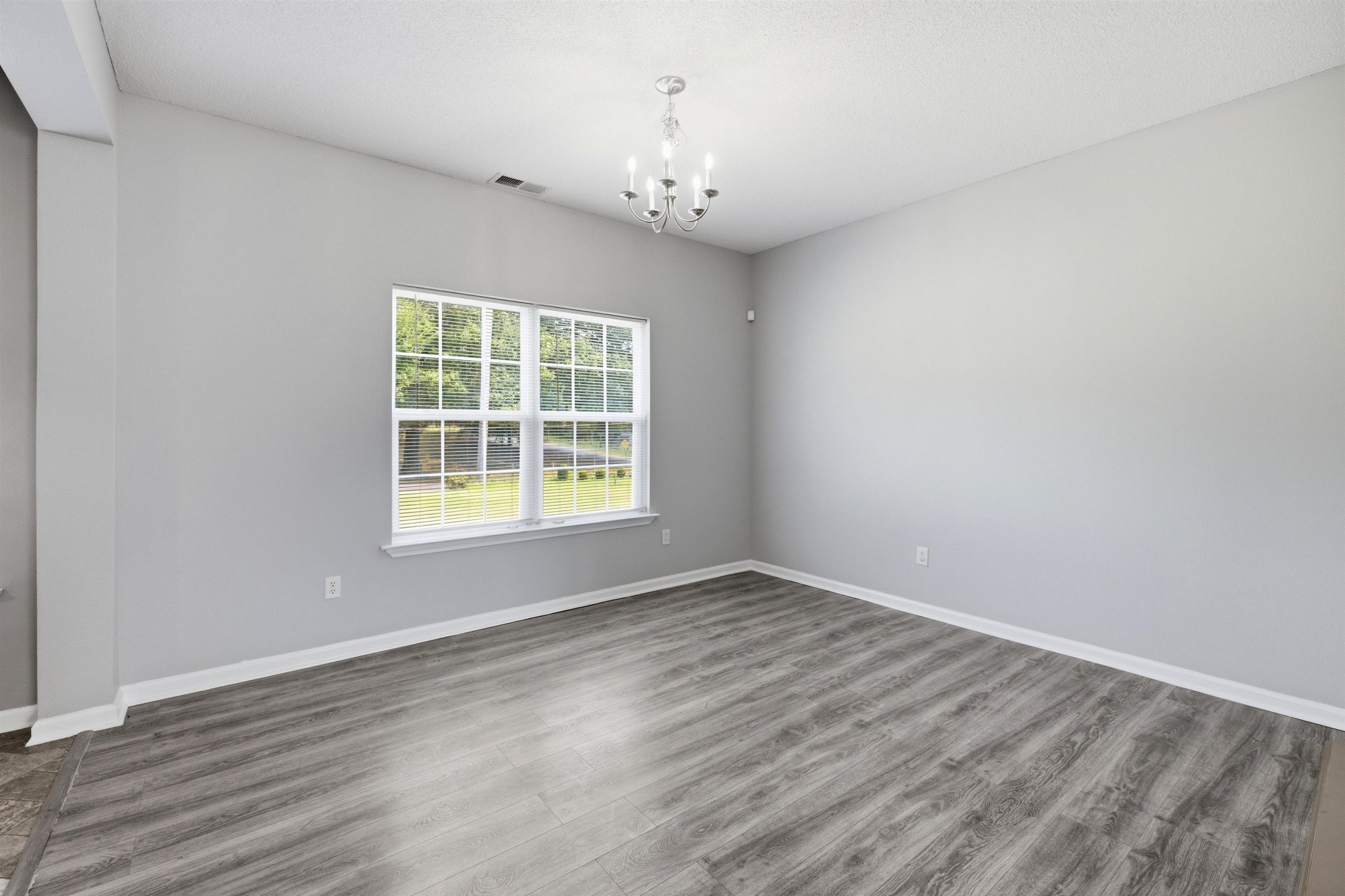 858 Crossfield Cv Property Photo 11