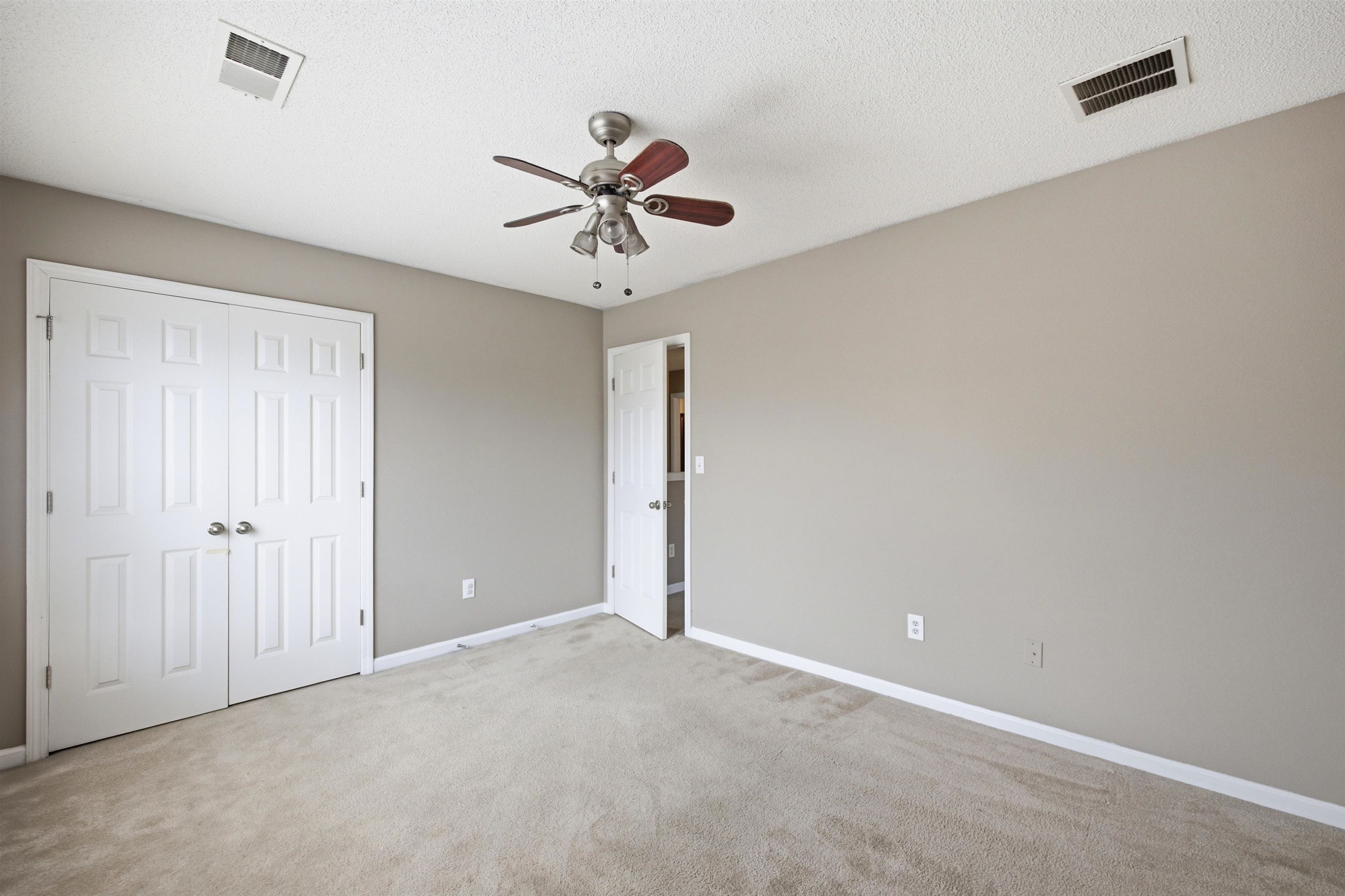 858 Crossfield Cv Property Photo 24