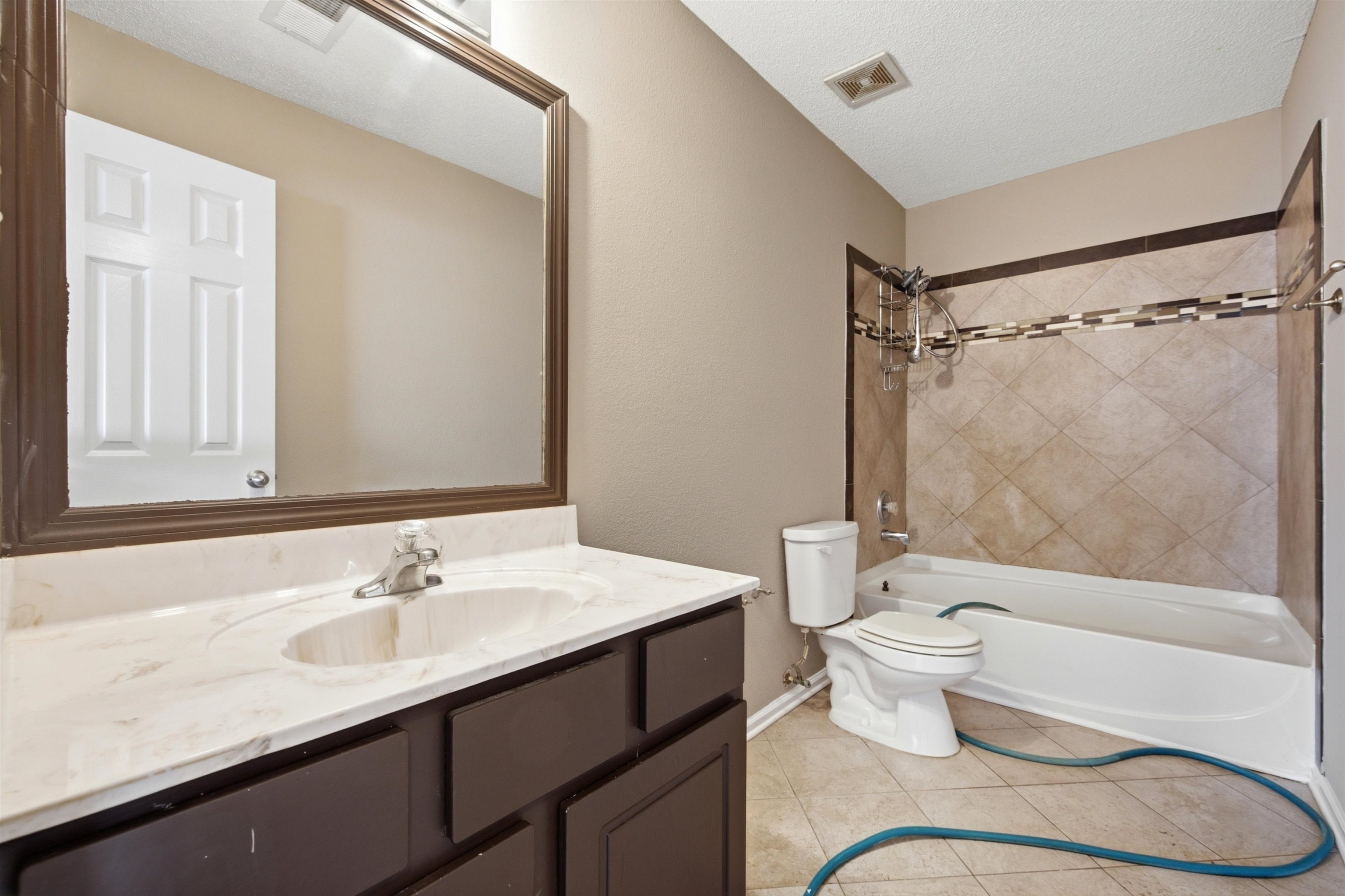 858 Crossfield Cv Property Photo 28