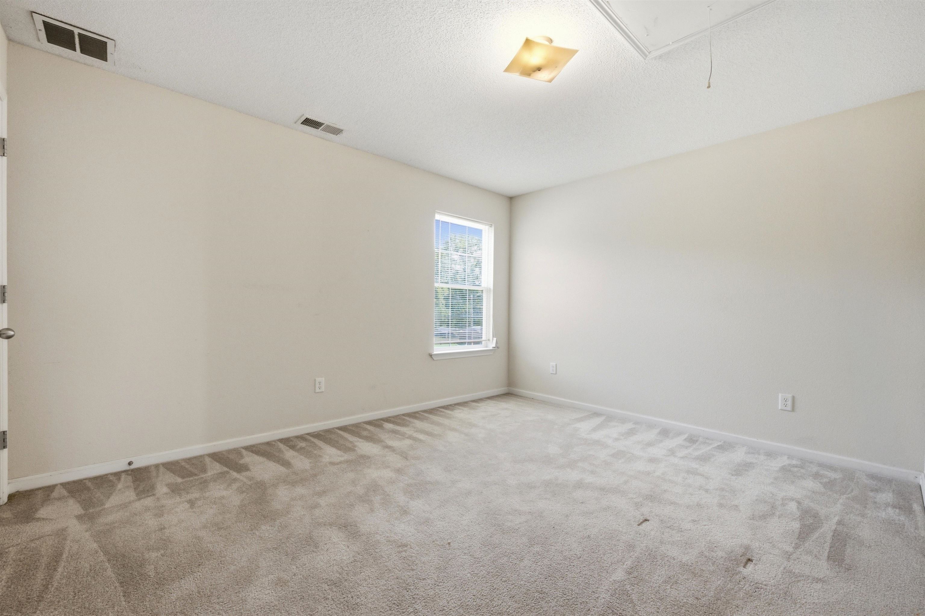 858 Crossfield Cv Property Photo 30