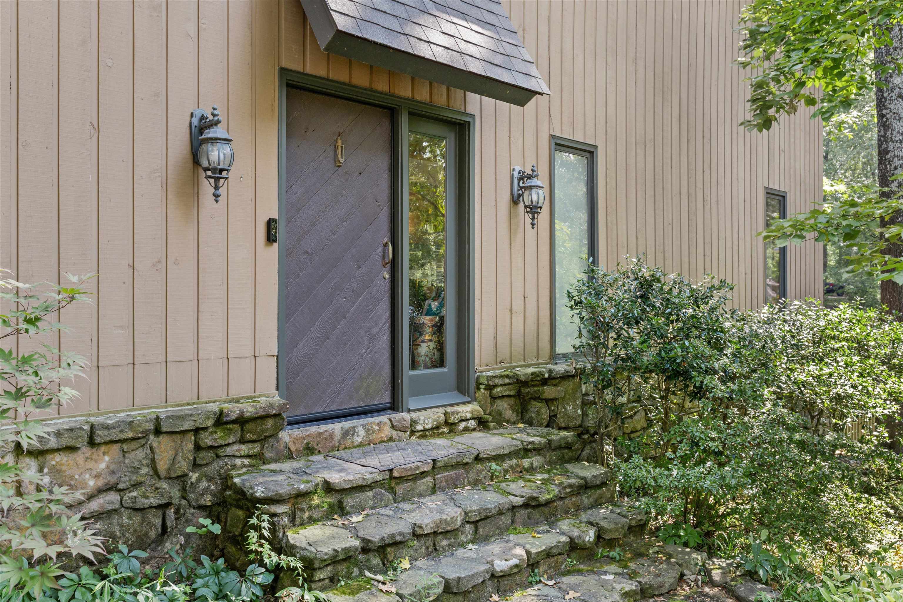 2480 Wishanger Cv Property Photo 12