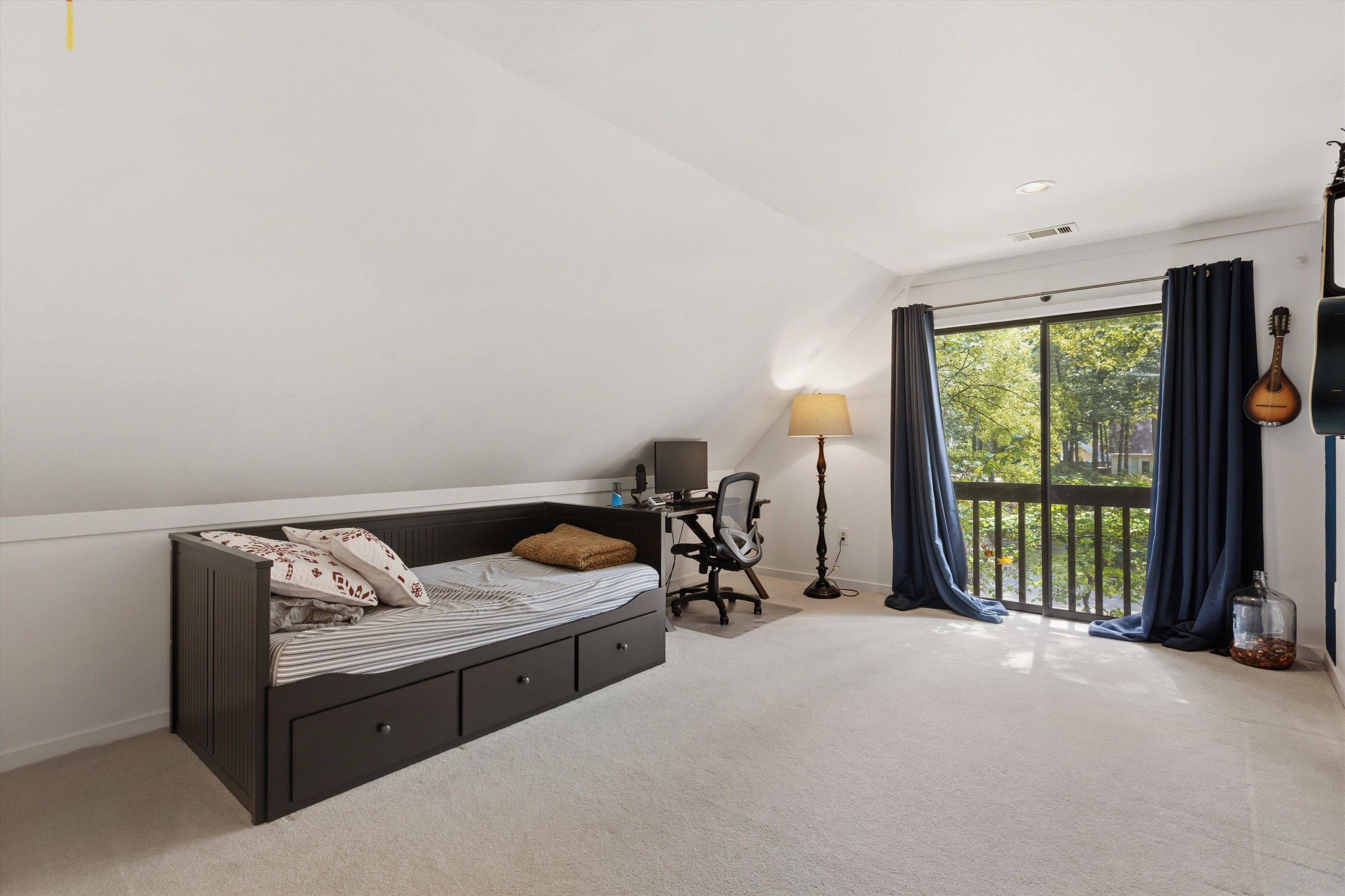 2480 Wishanger Cv Property Photo 21