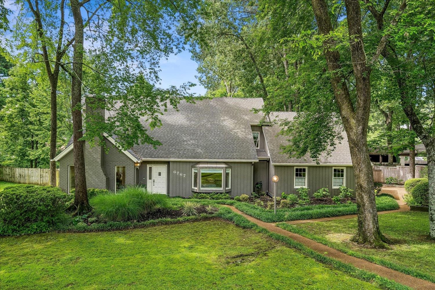 6767 Poplar Pike Property Photo 3