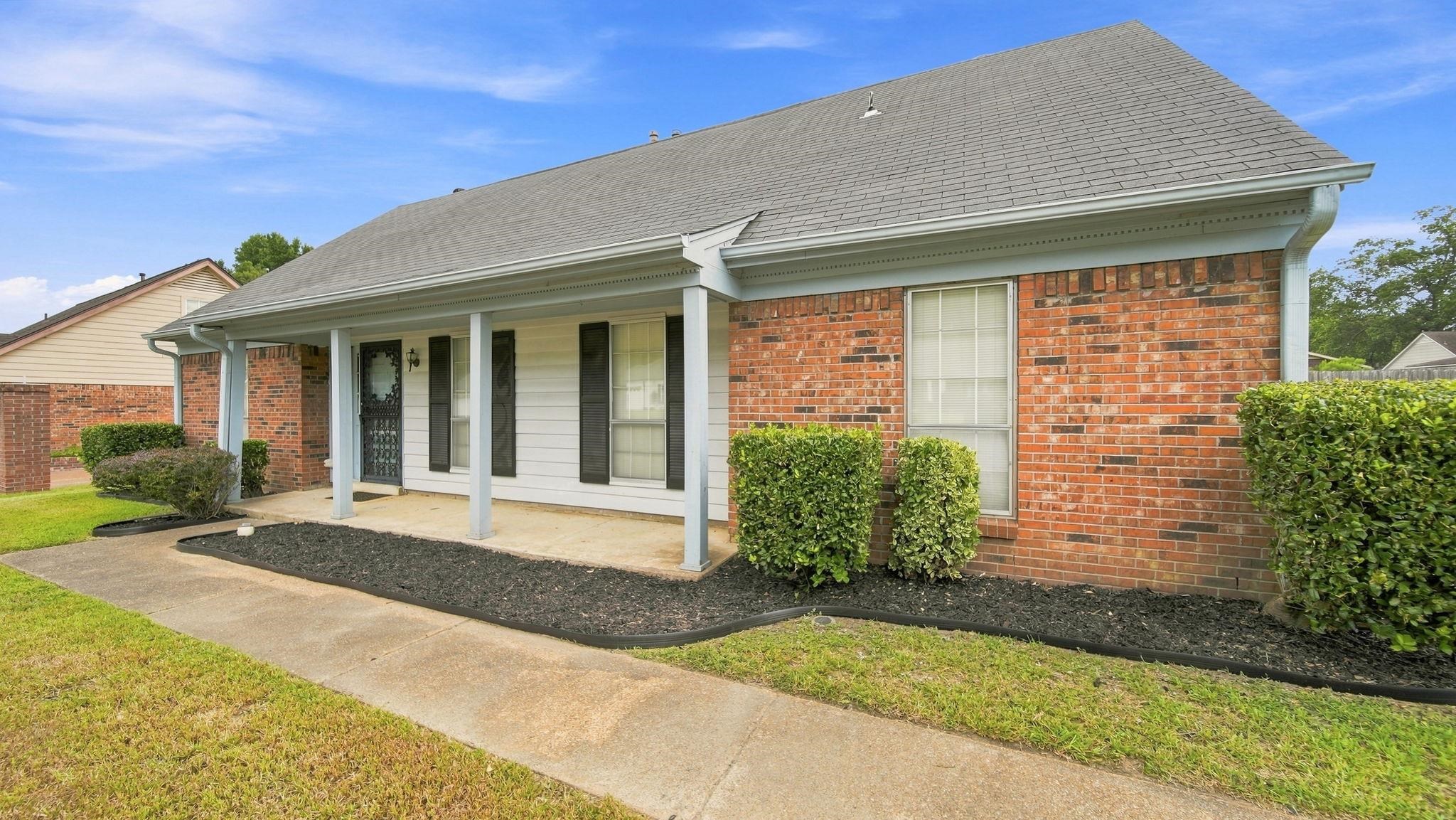 4920 Whitworth Rd Property Photo 4