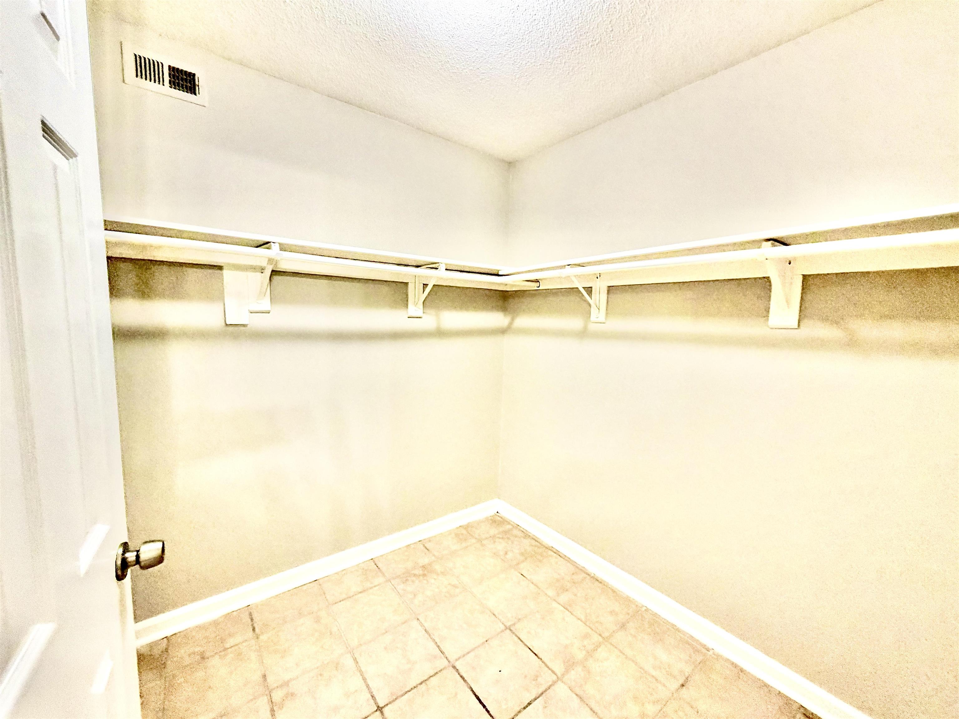 4801 Bradfield Run Property Photo 11