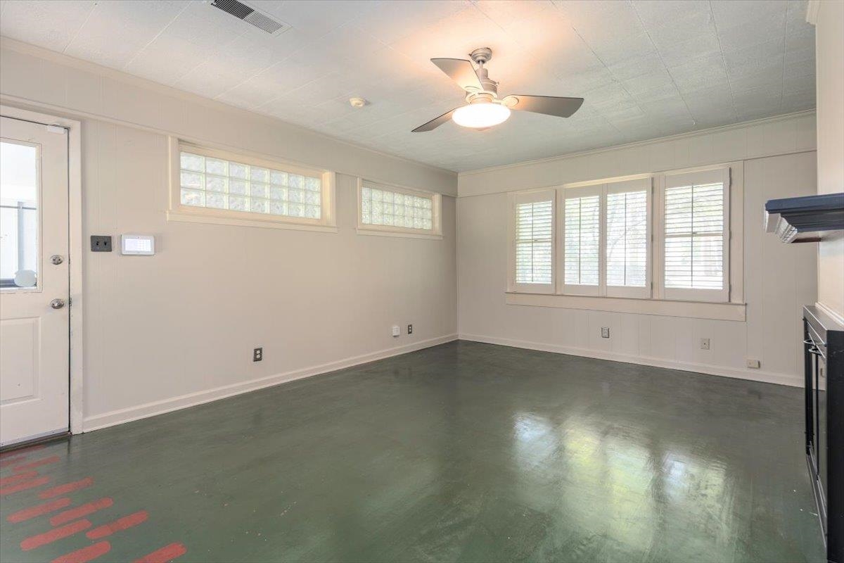 4910 Cole Rd Property Photo 14
