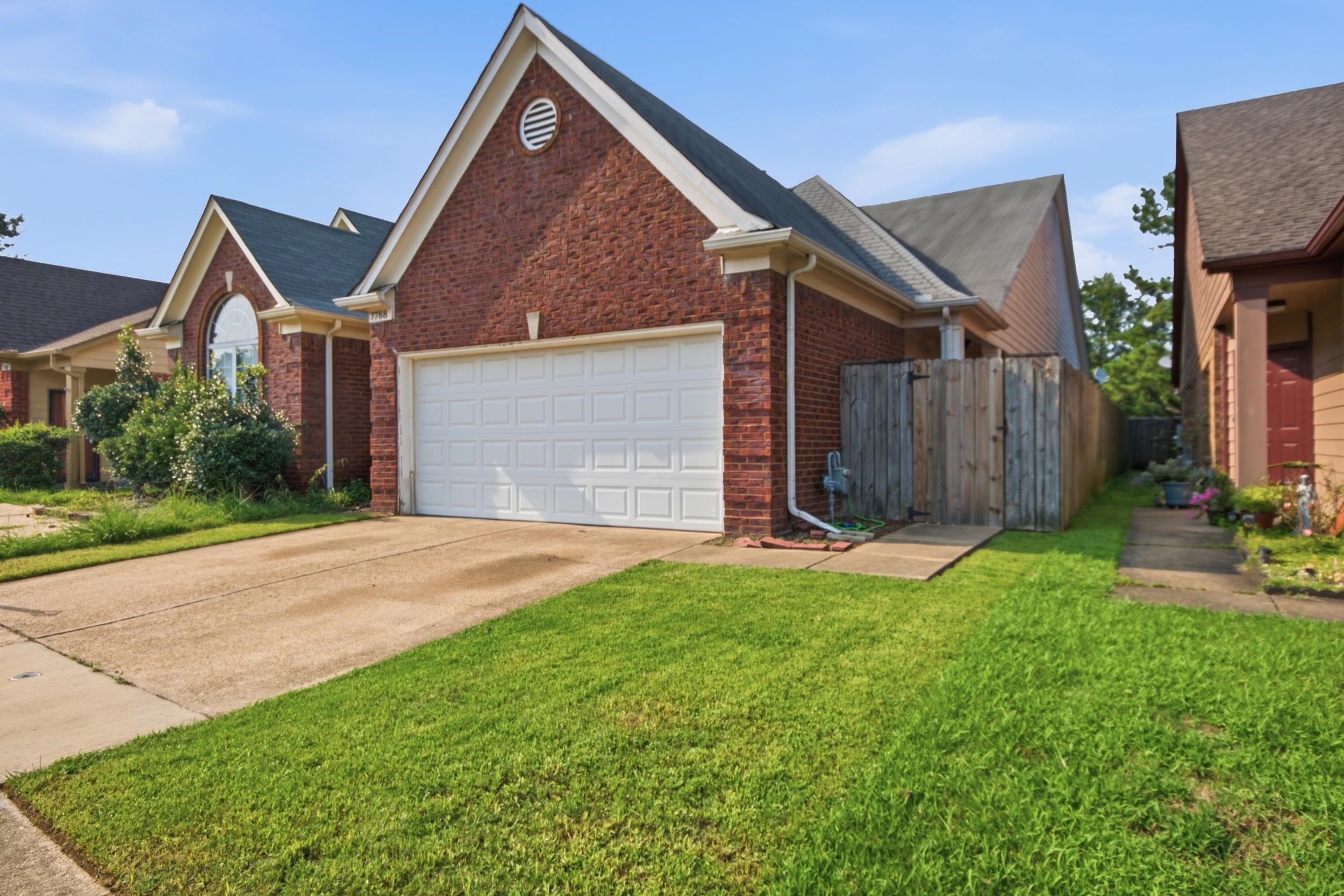 7788 Lipscomb Dr Property Photo 1