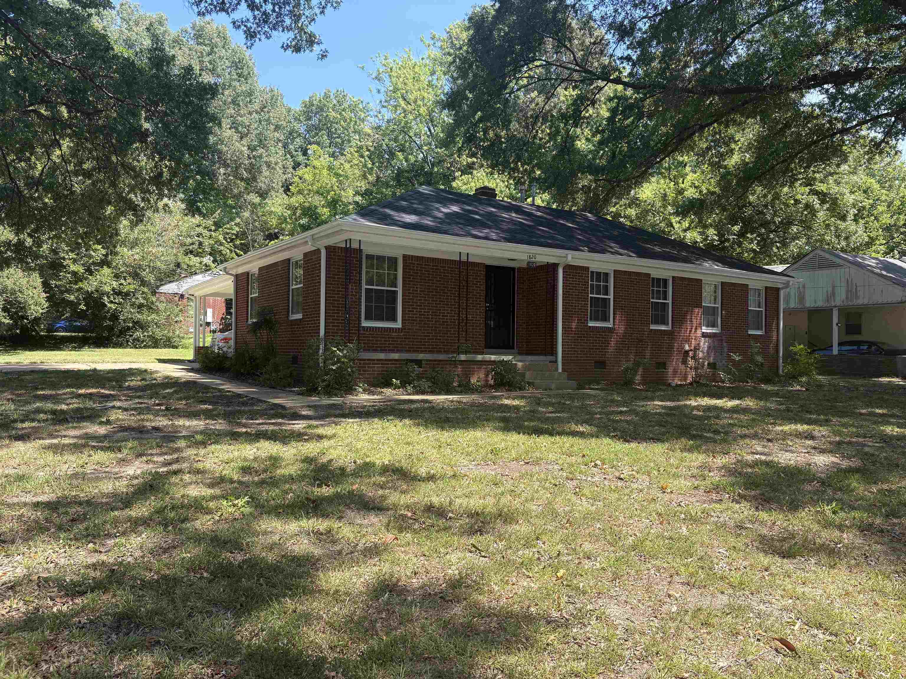 1820 Macaulay Ave Property Photo 1