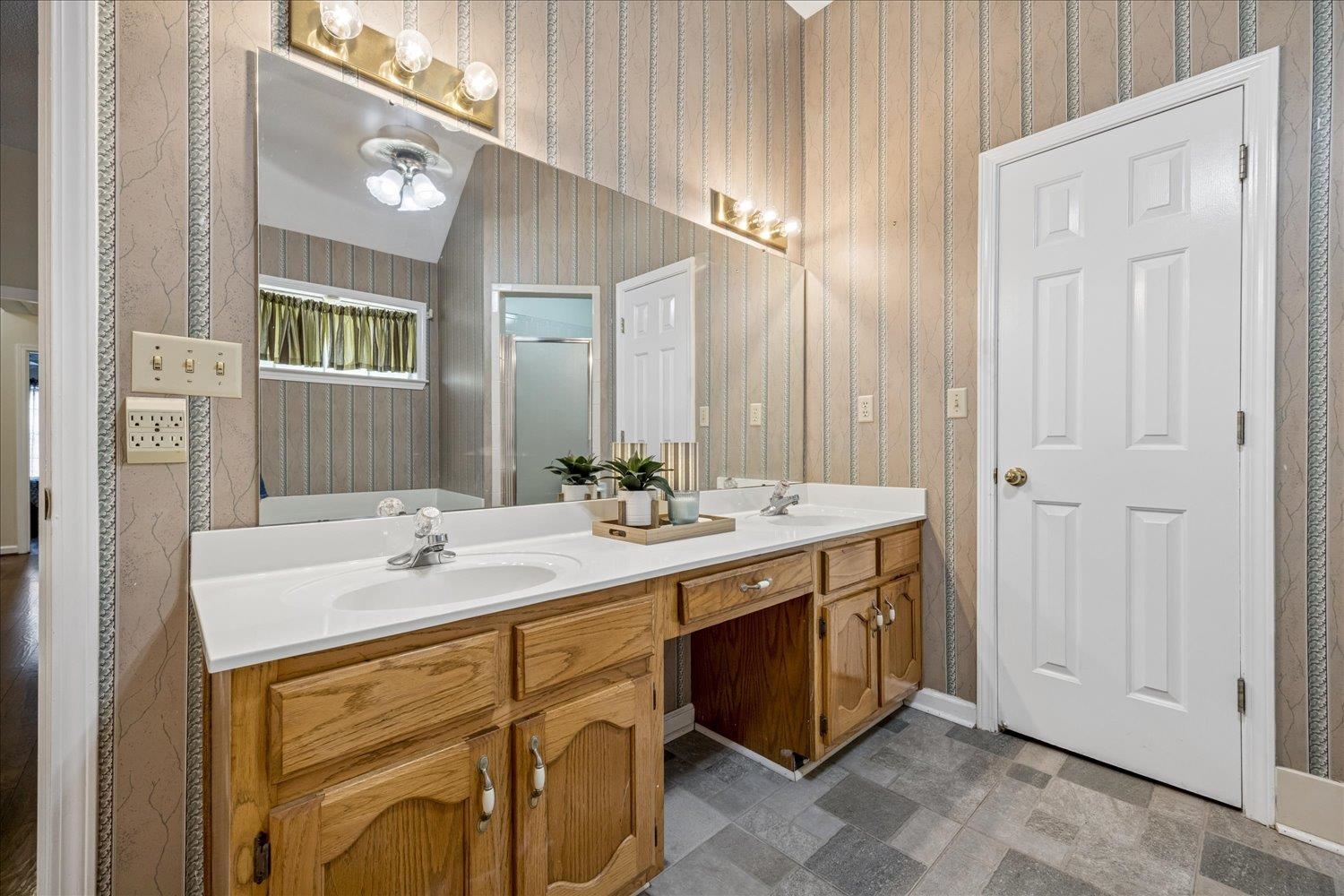 5324 Annandale Dr Property Photo 13