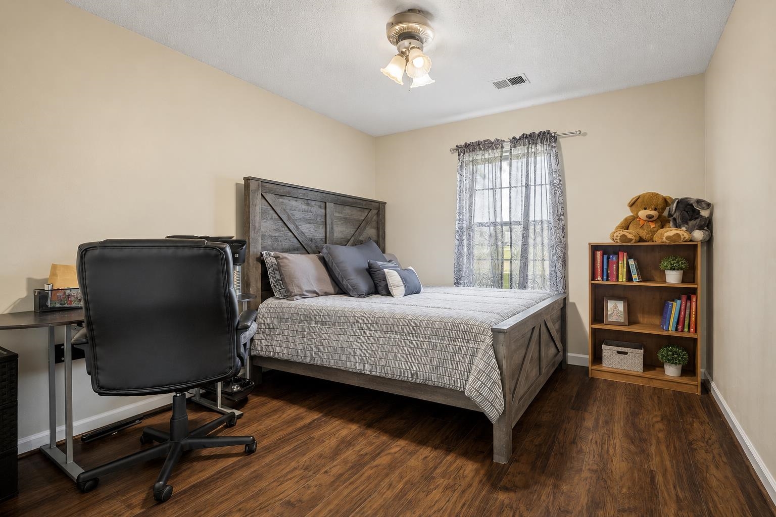 5324 Annandale Dr Property Photo 15