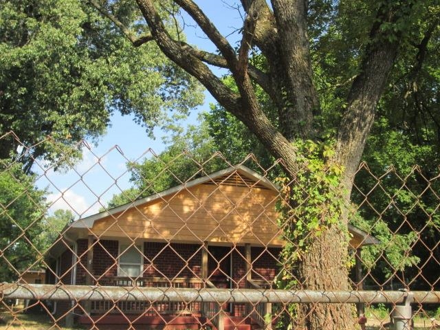 1412 Willie Mitchell Blvd Property Photo 3