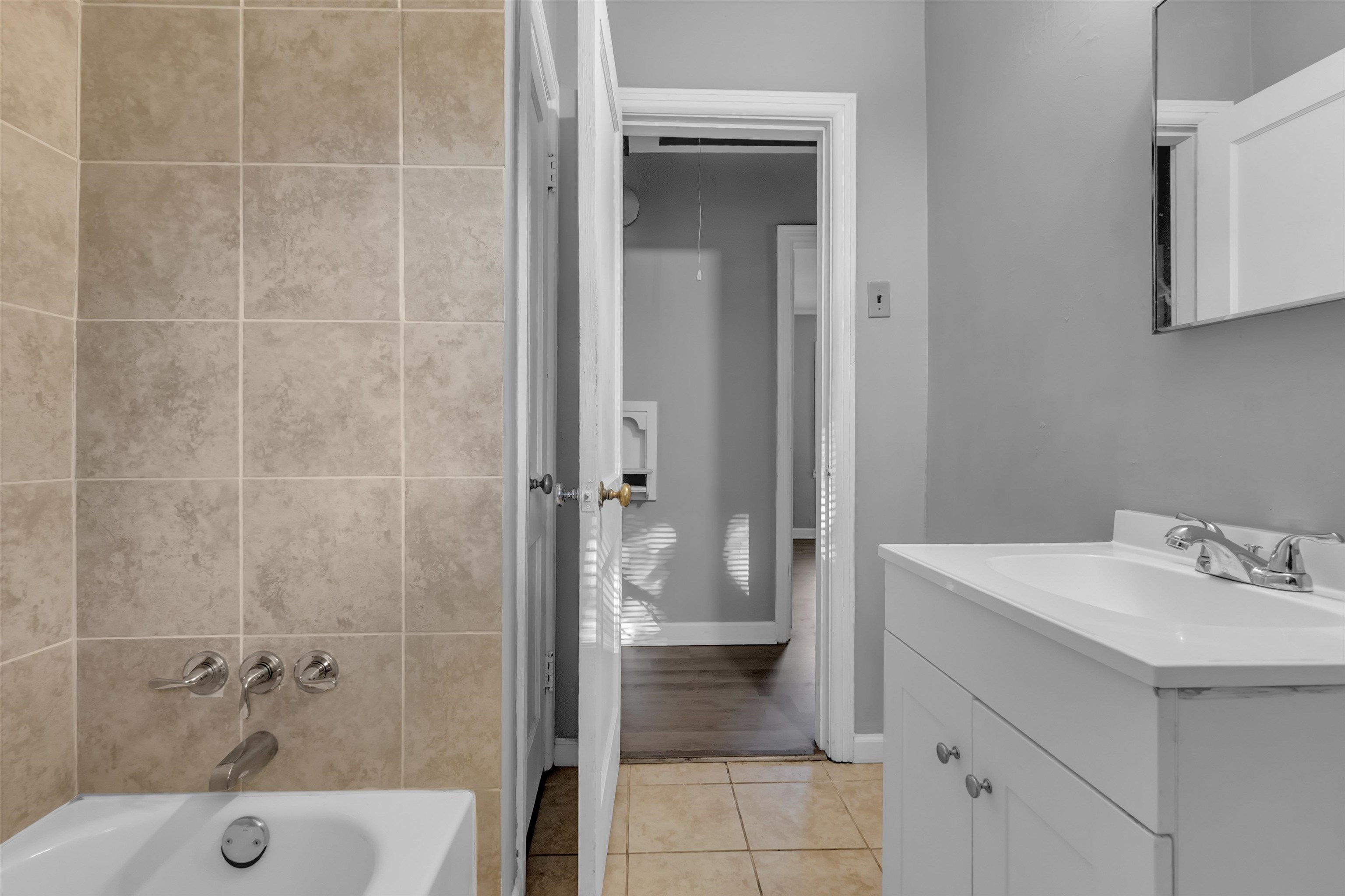 611 Waring Rd Property Photo 15