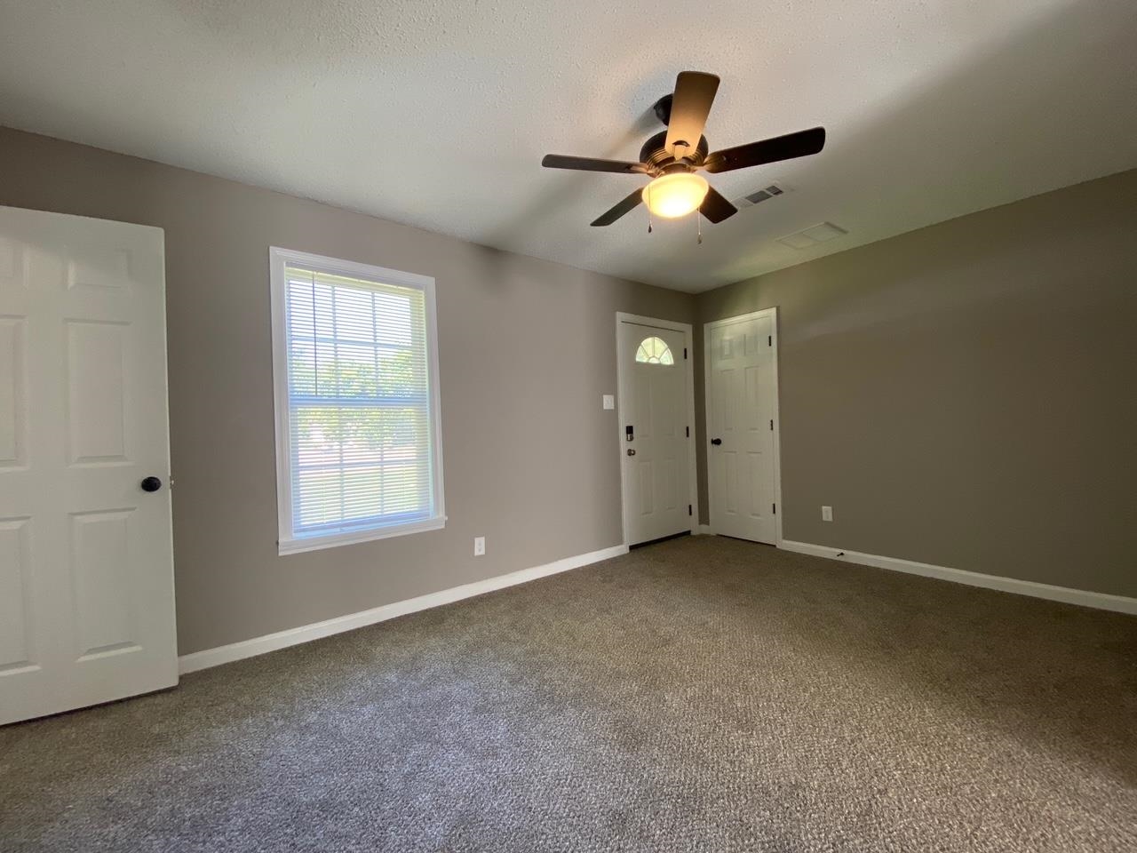 1854 Shadowlawn Blvd Property Photo 3