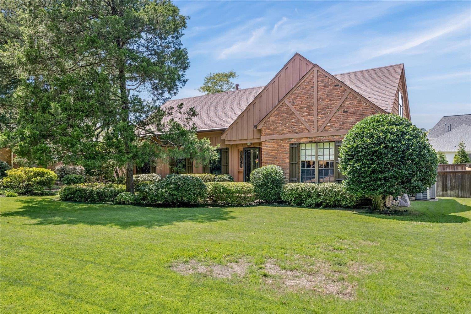 1659 Tamarack Ln Property Photo 3