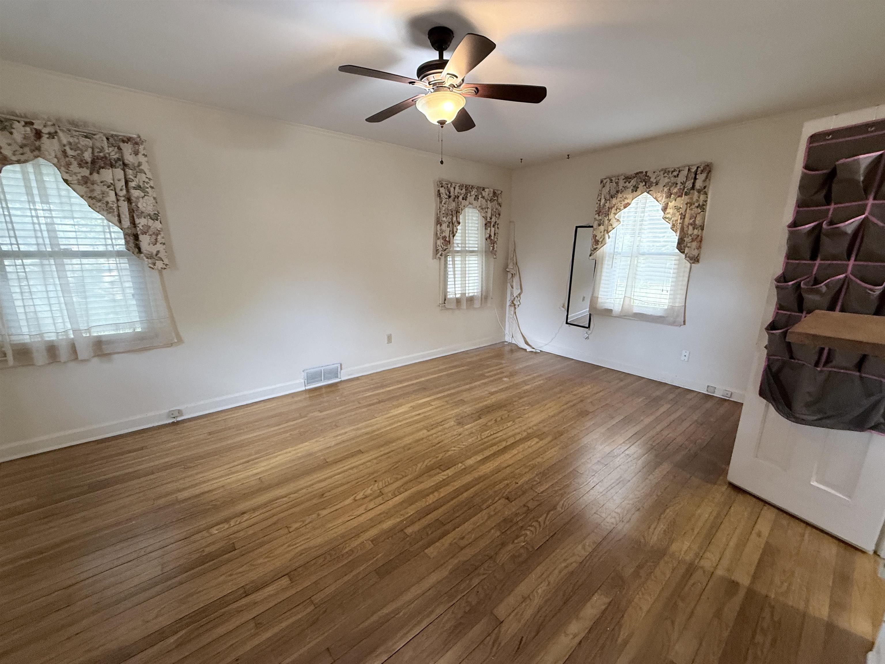 237 E Edwin Cir Property Photo 19
