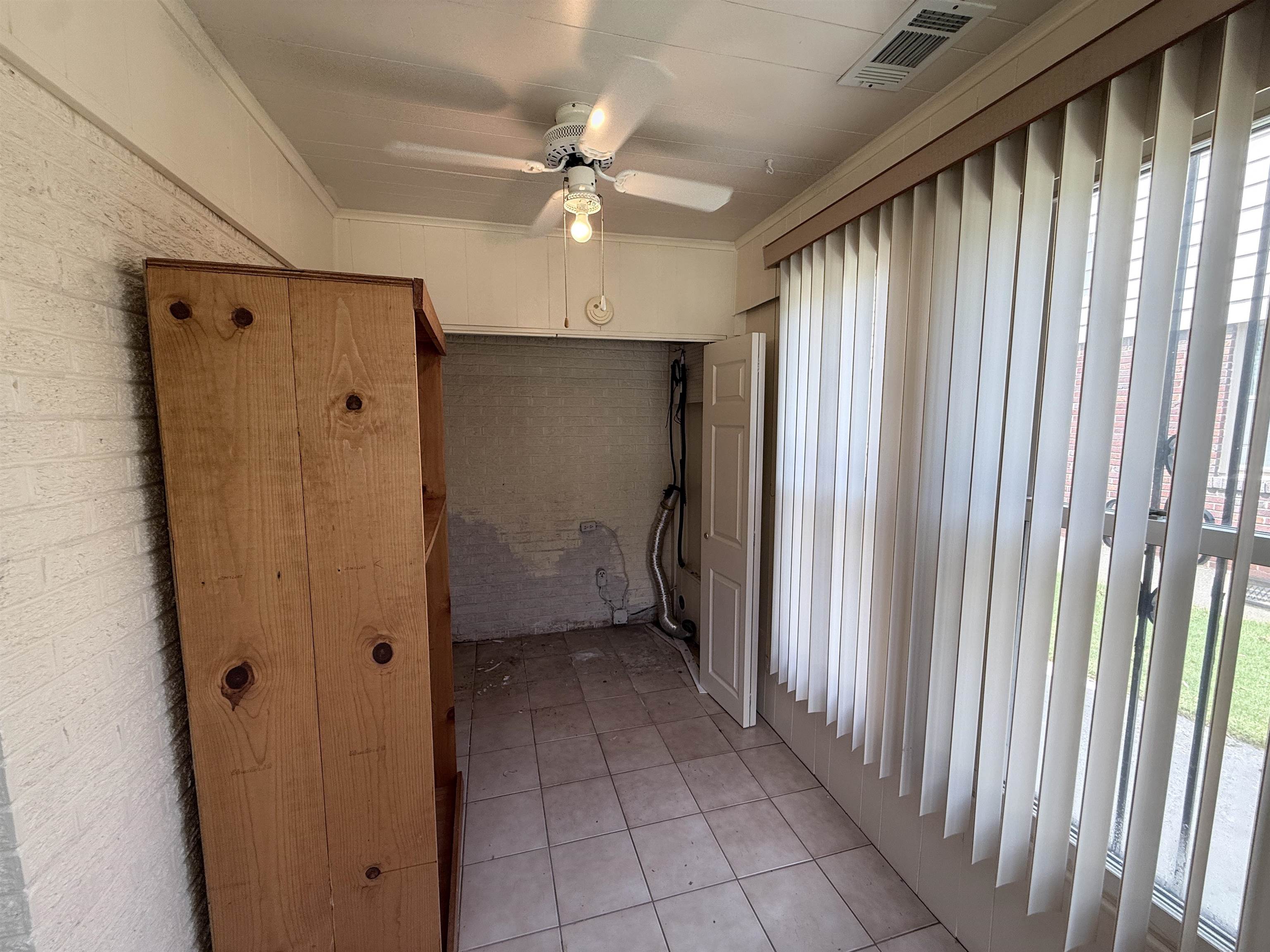 237 E Edwin Cir Property Photo 24