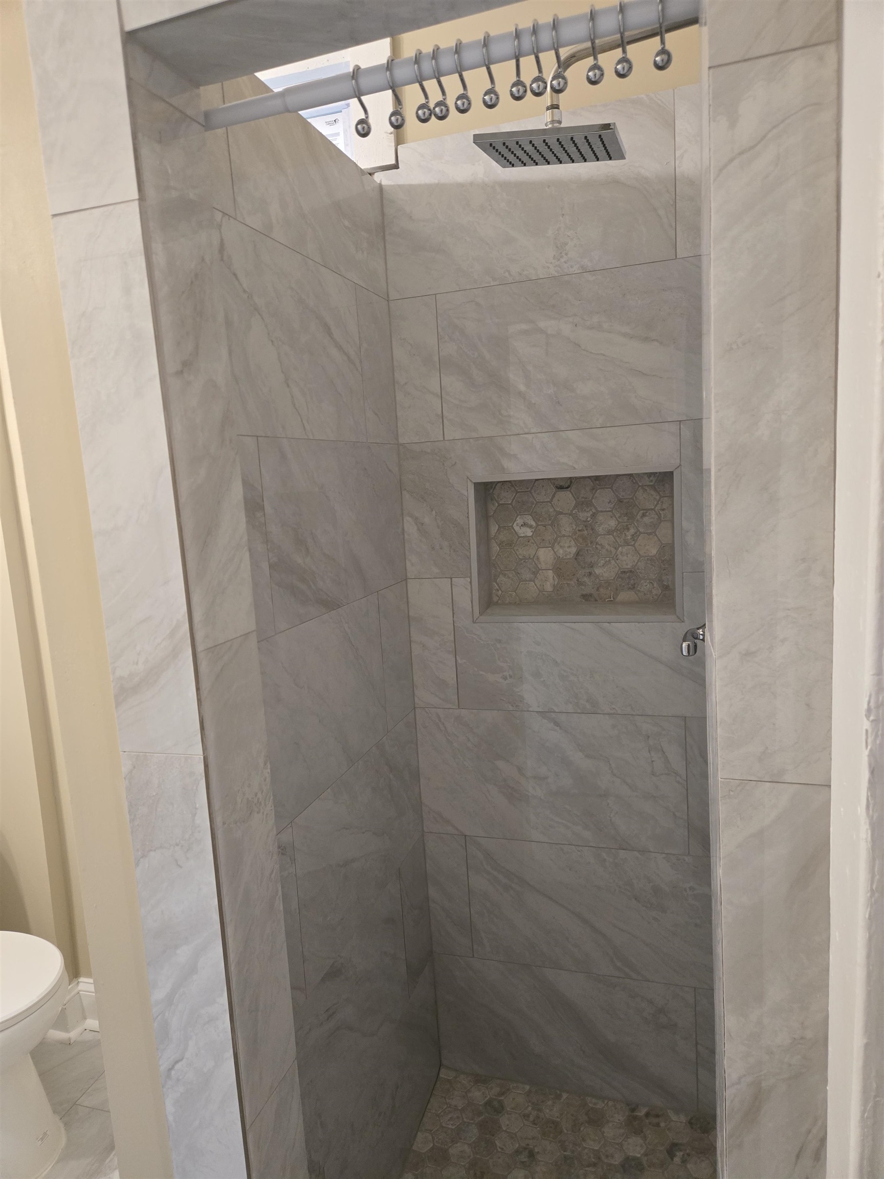 1239 Agnes Pl Property Photo 6