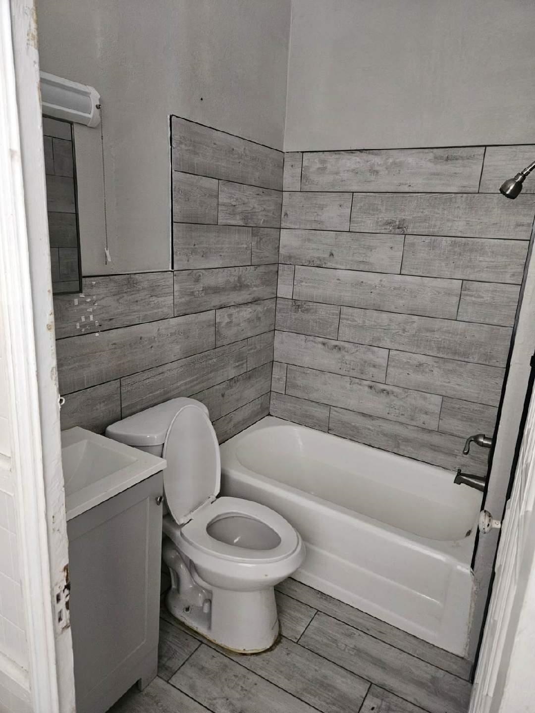 1239 Agnes Pl Property Photo 10