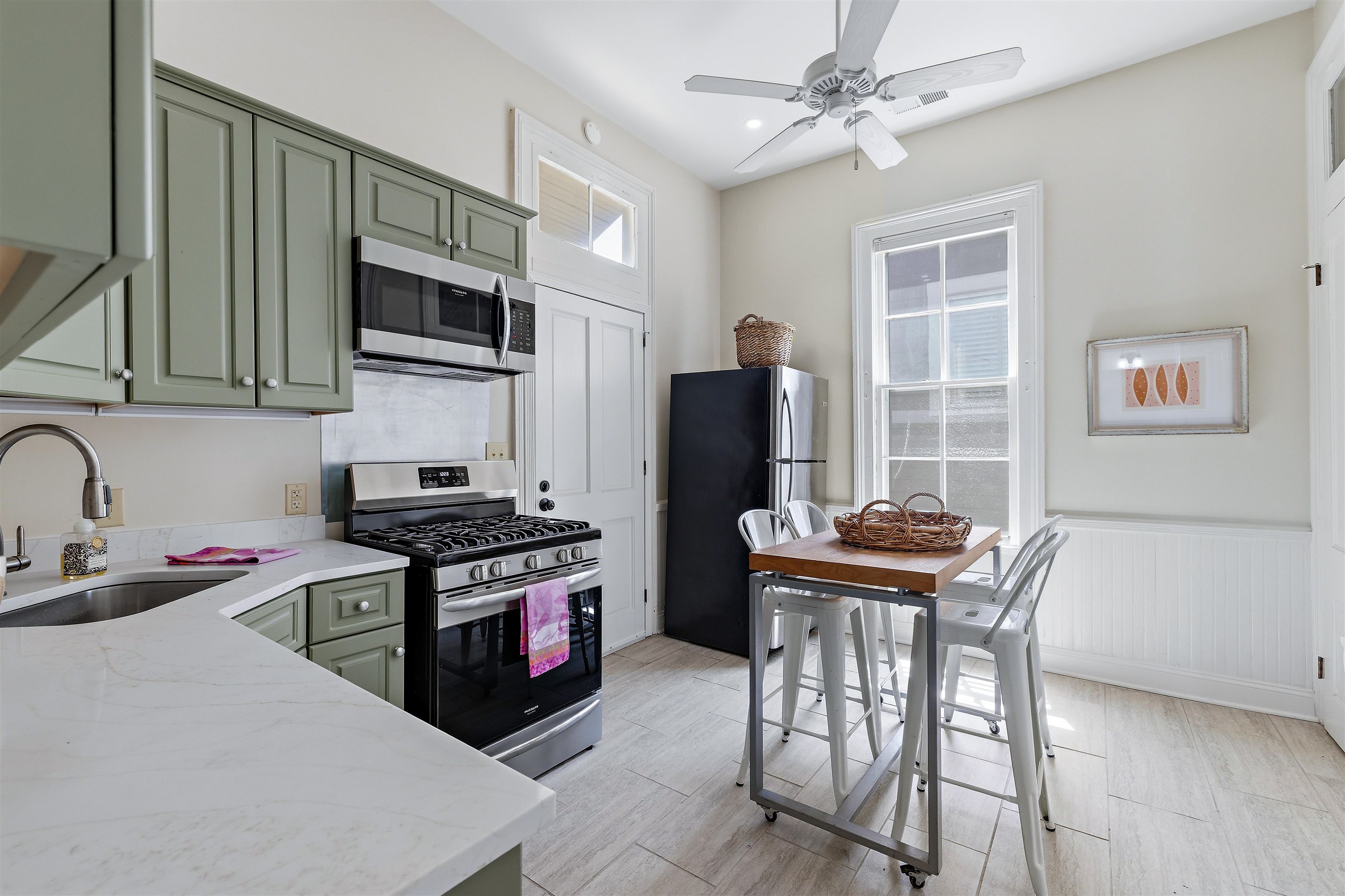 372 Mulberry St Property Photo 16