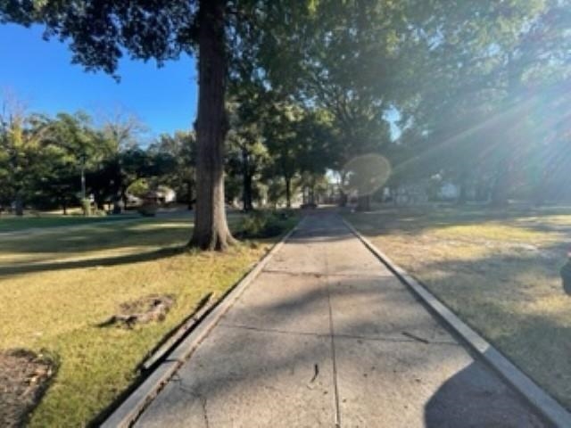 1676 S Parkway Dr E Property Photo 23