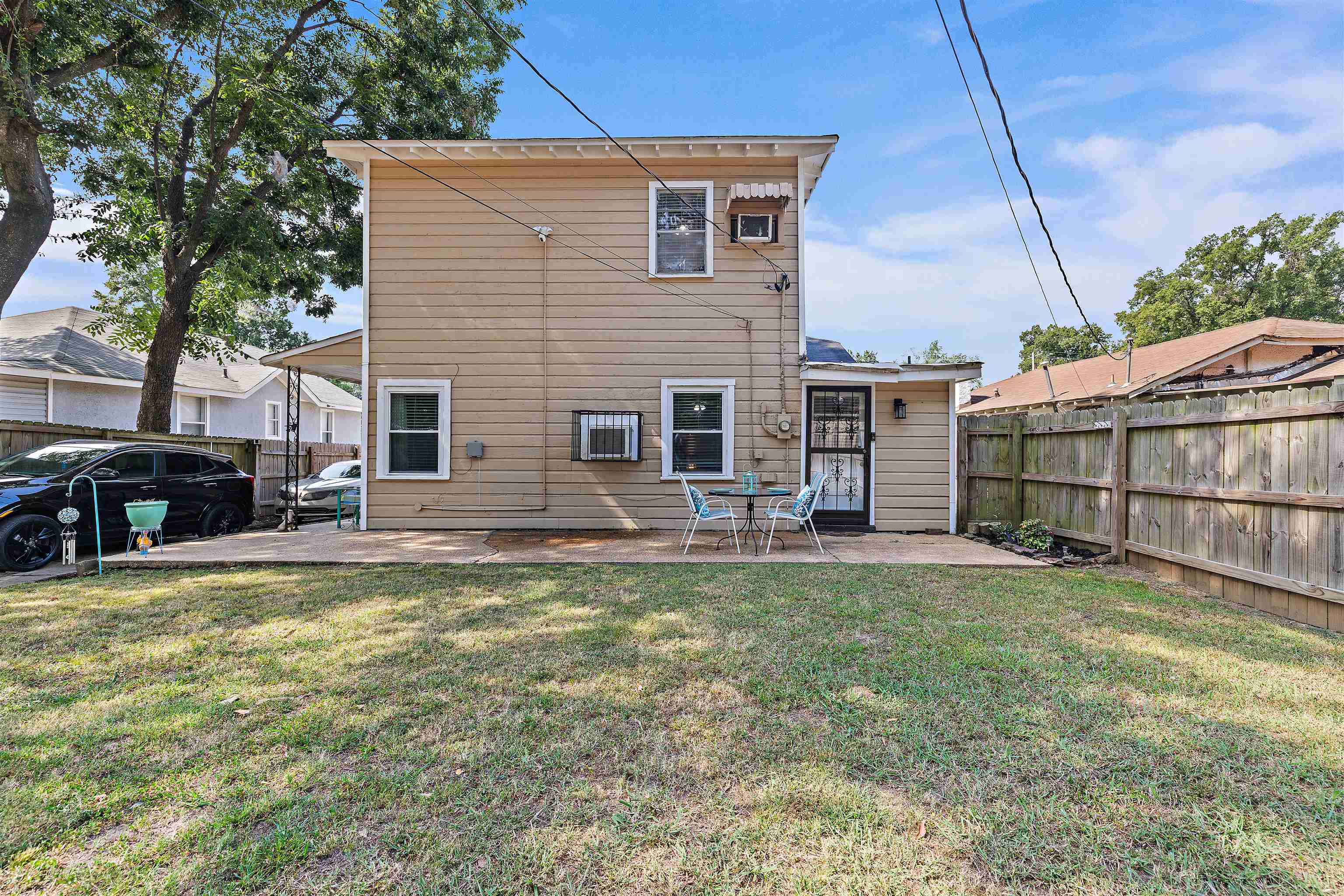 1942 Lamar Ave Property Photo 22