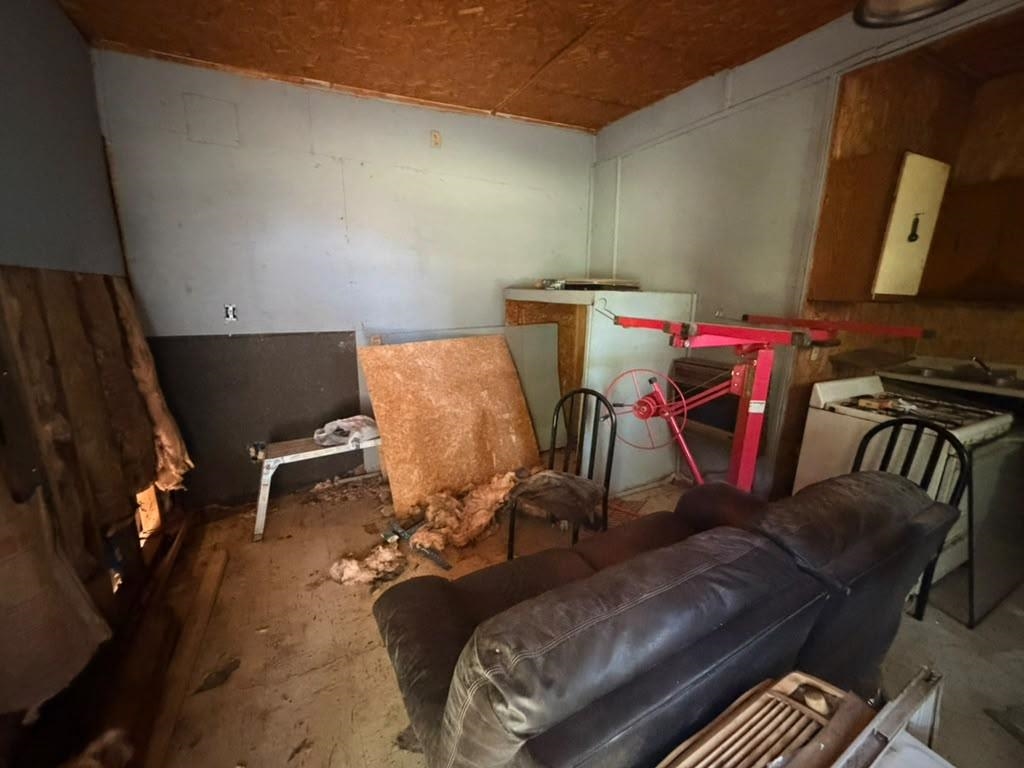 2928 Overton Crossing Rd Property Photo 11