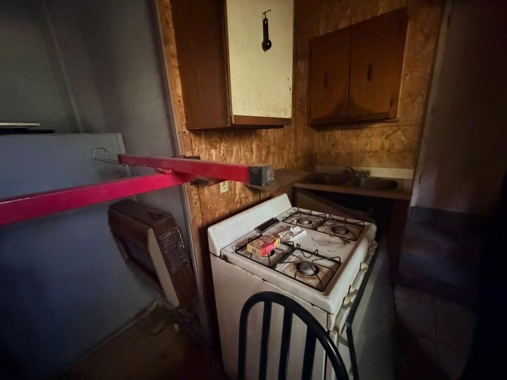 2928 Overton Crossing Rd Property Photo 12