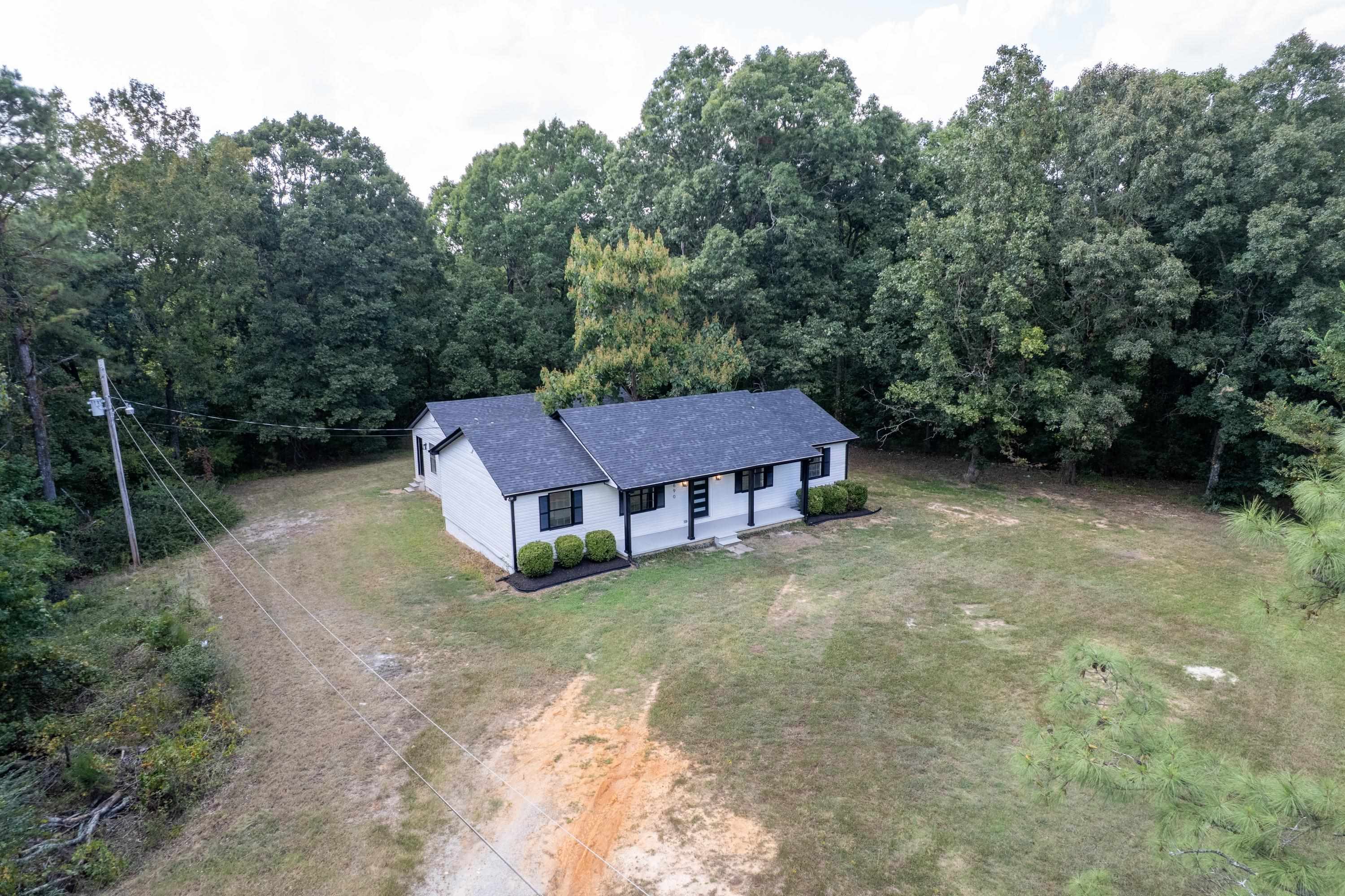3690 Callahan Rd Property Photo 9
