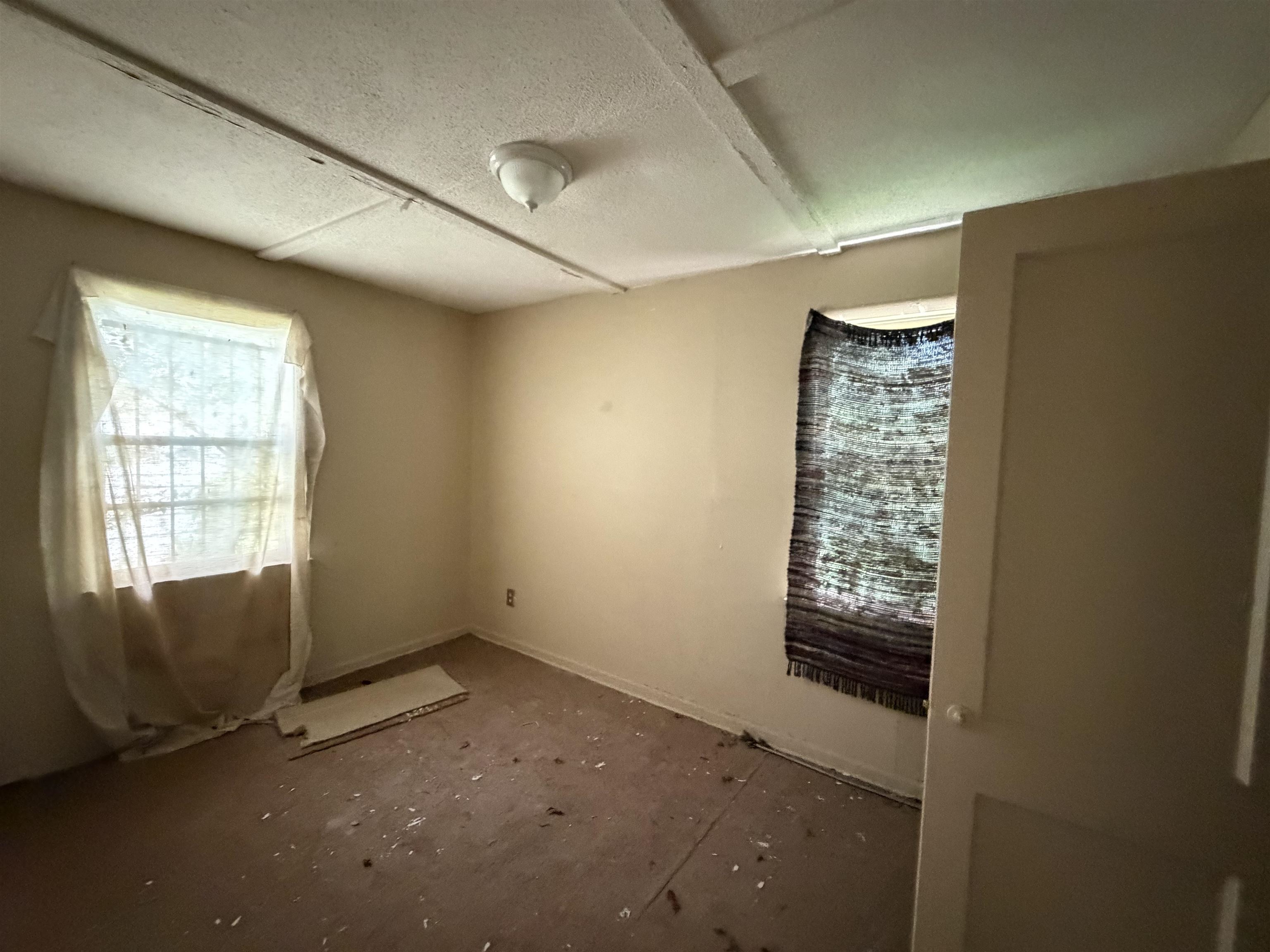 3220 Winslow Rd Property Photo 4
