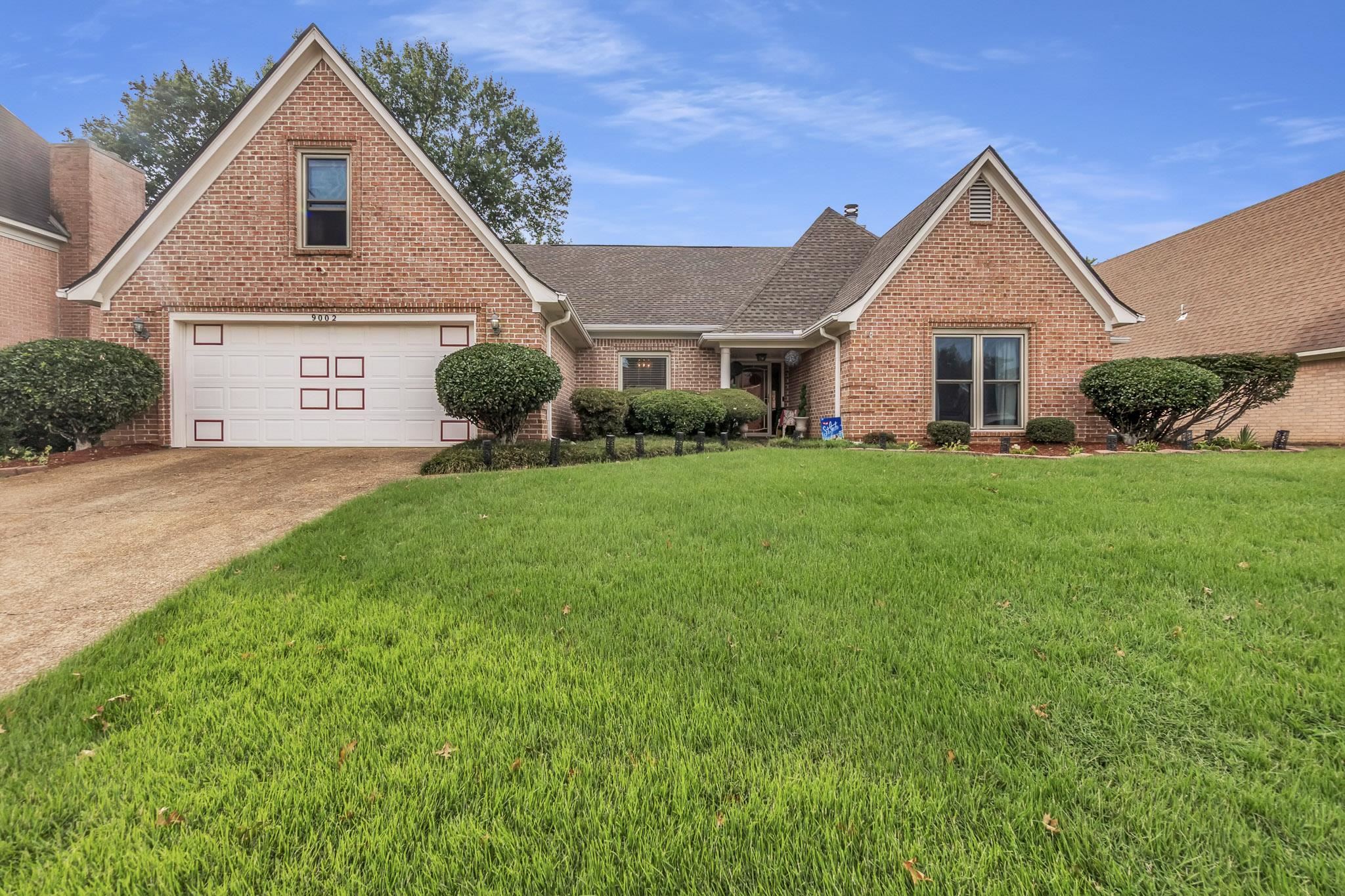 9002 Brent Ln Property Photo 1